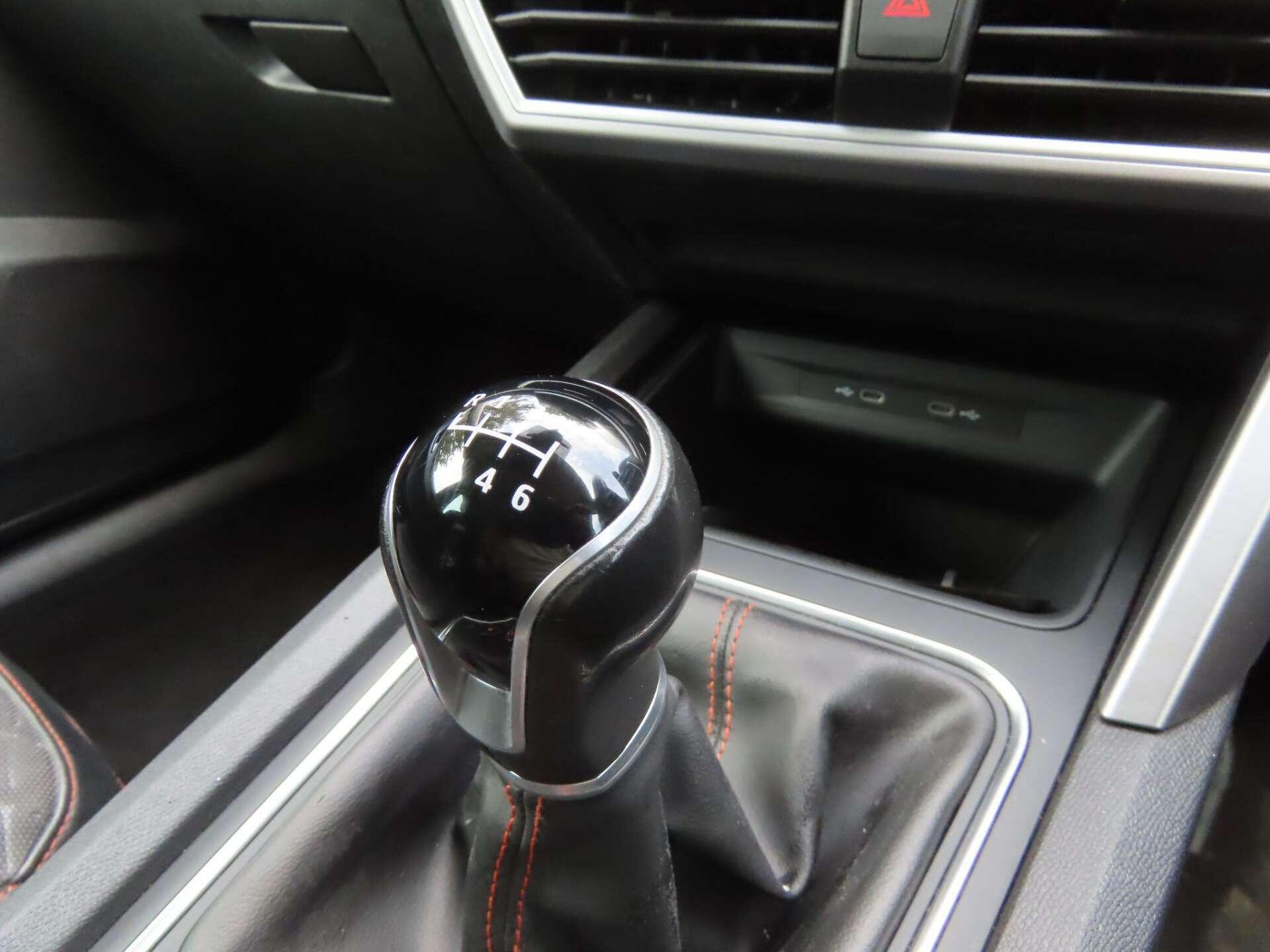 Seat Leon view 11