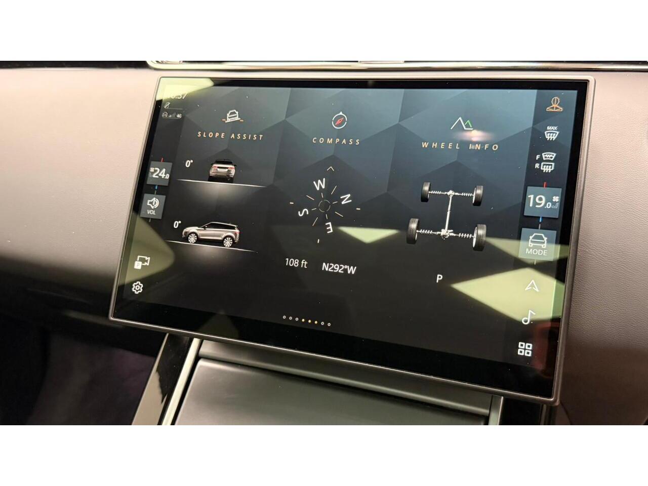 Land Rover Range Rover Evoque view 24