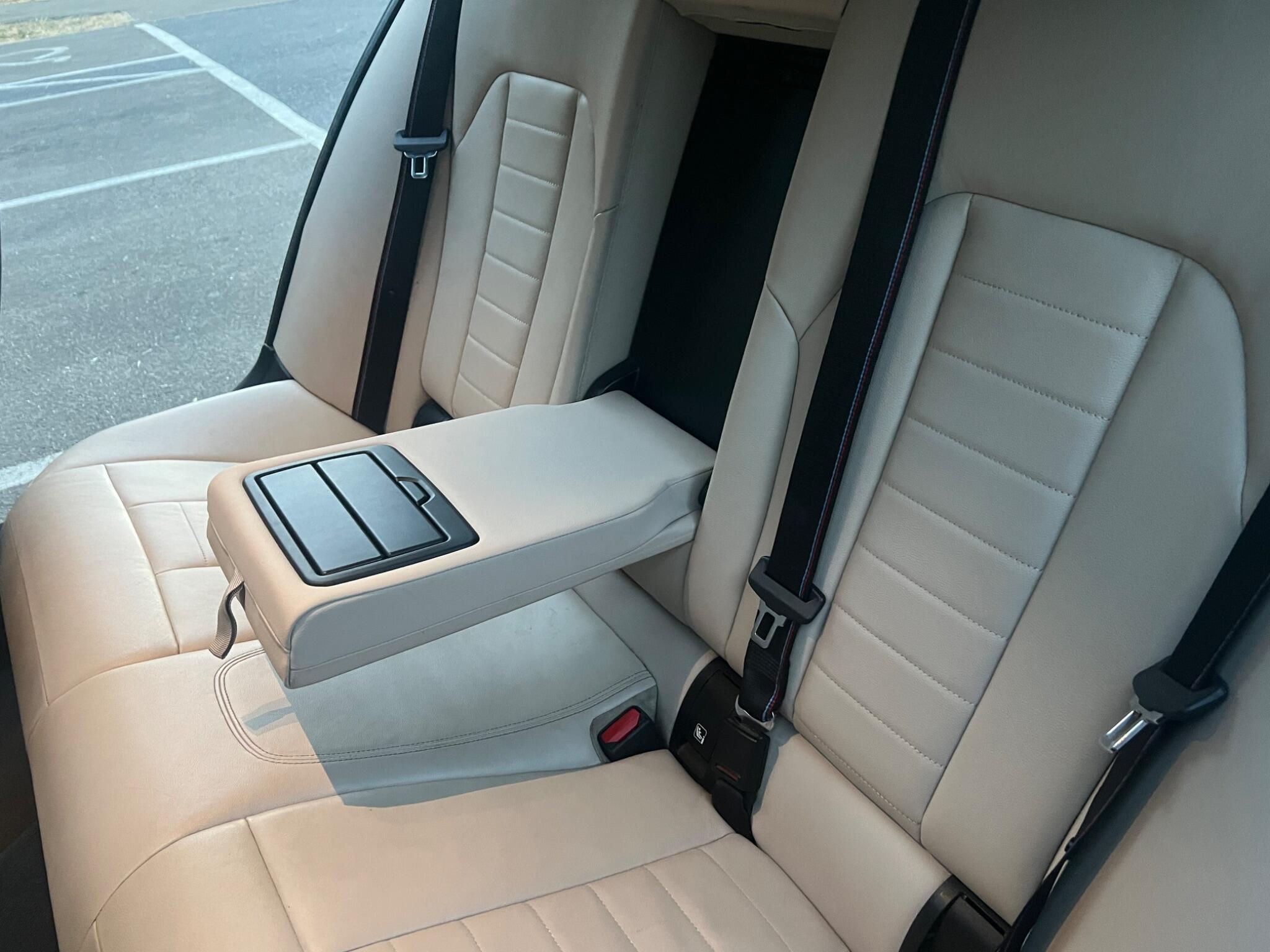 BMW 3 Series view 21