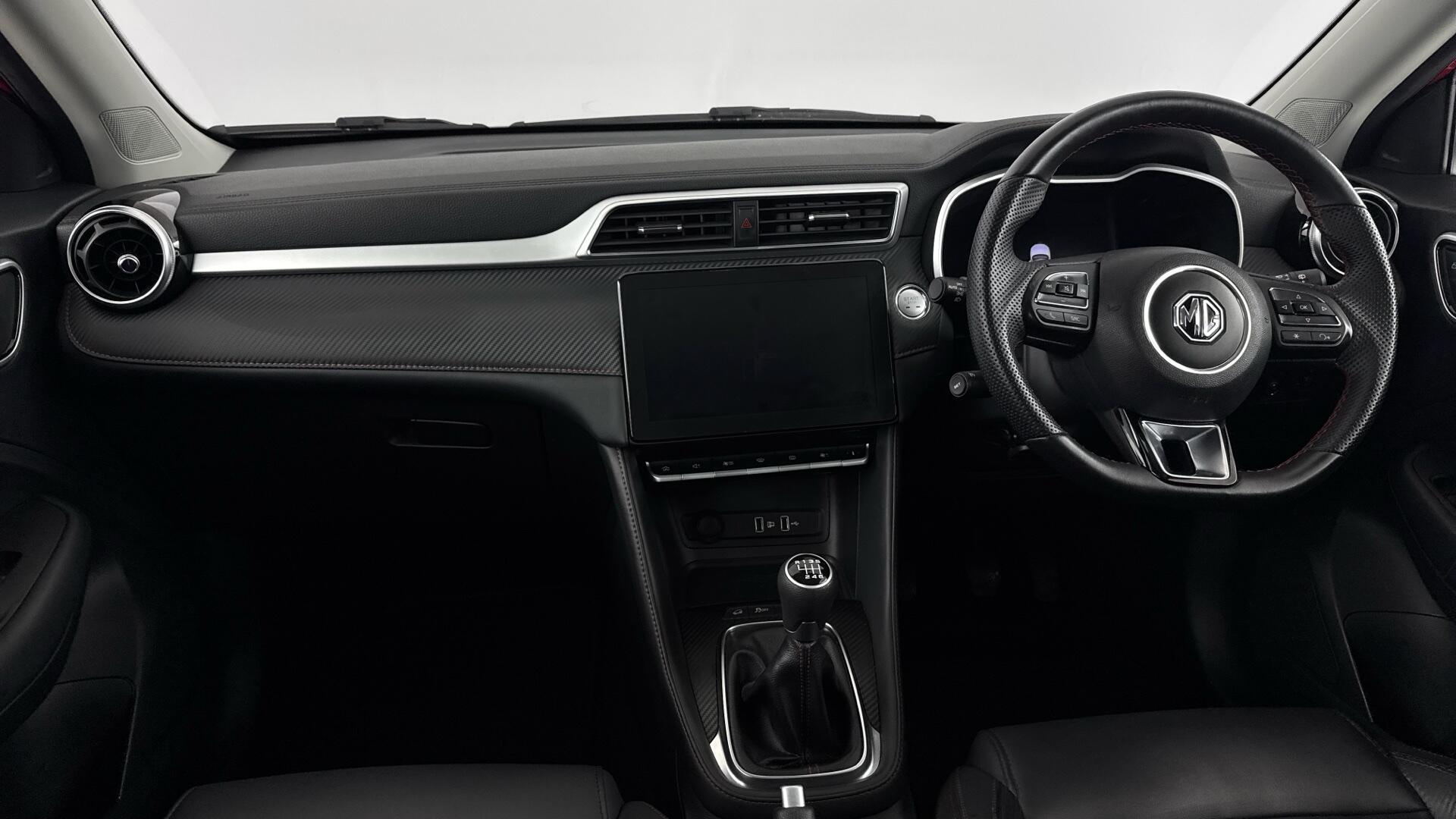 MG ZS view 11