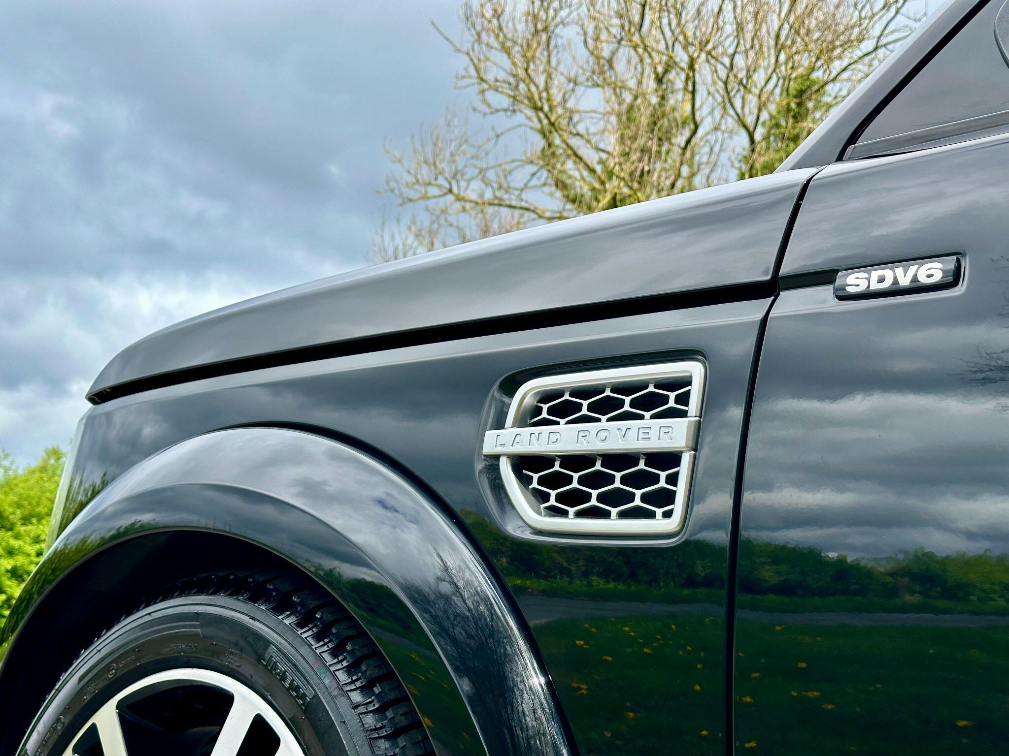Land Rover Discovery view 36