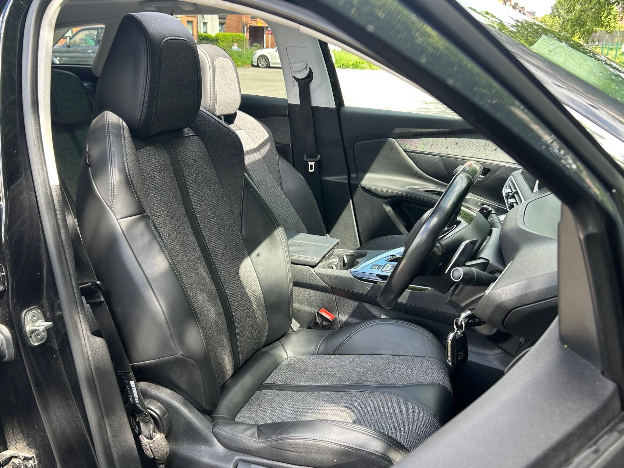 Peugeot 3008 view 14