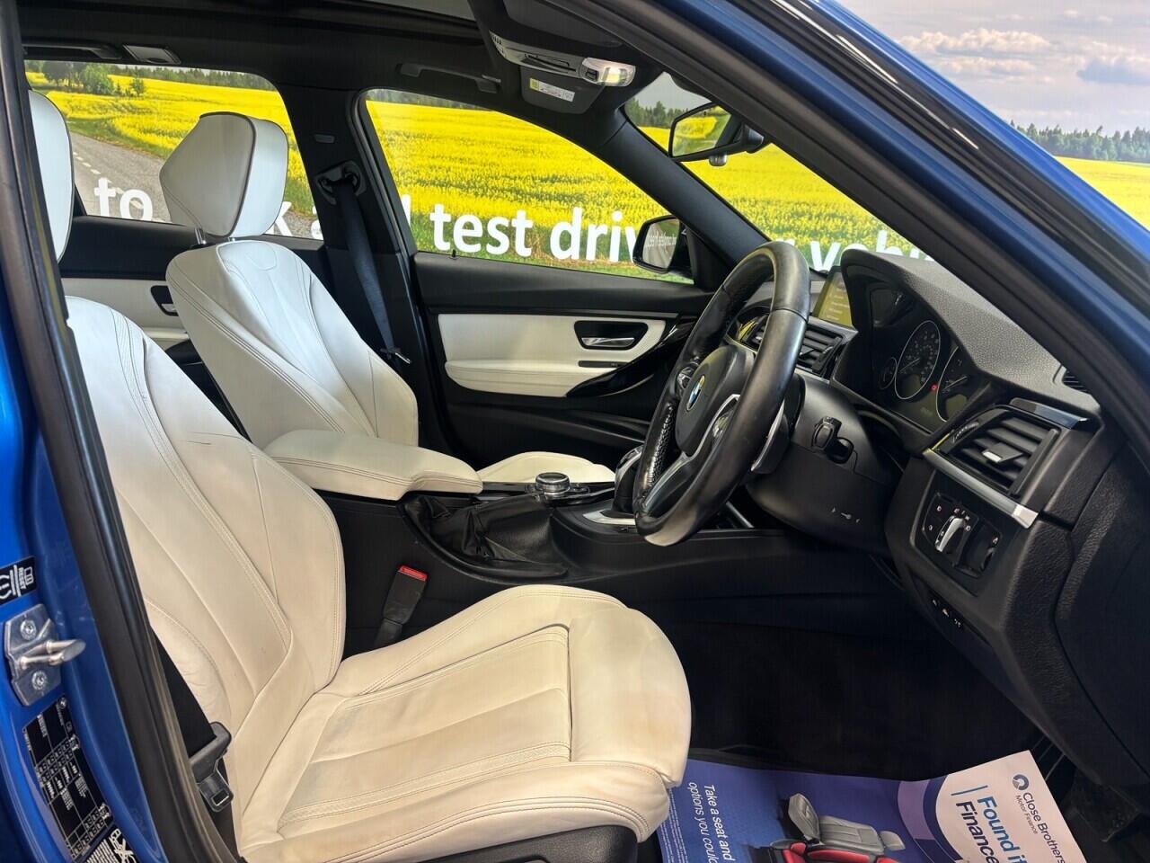 BMW 3 Series view 14
