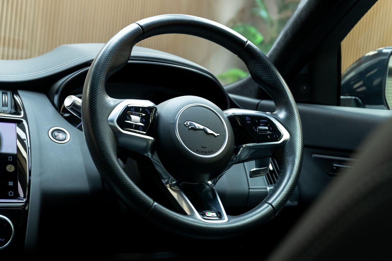 Jaguar E-Pace view 18