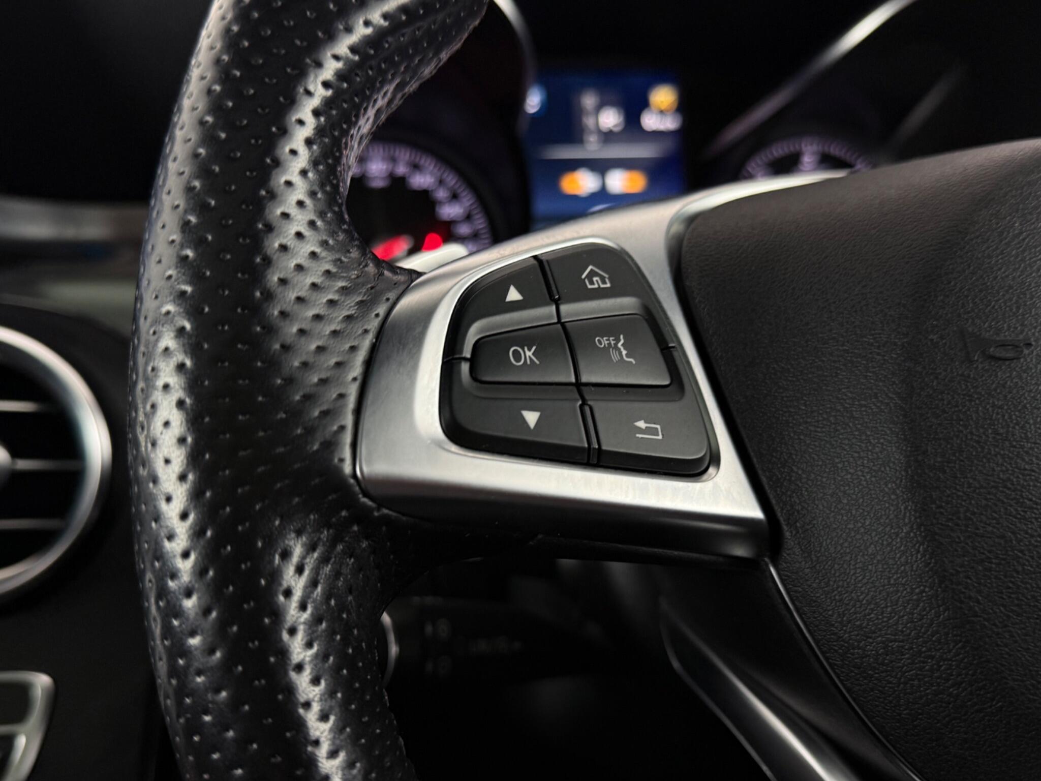 Mercedes-Benz GLC view 13
