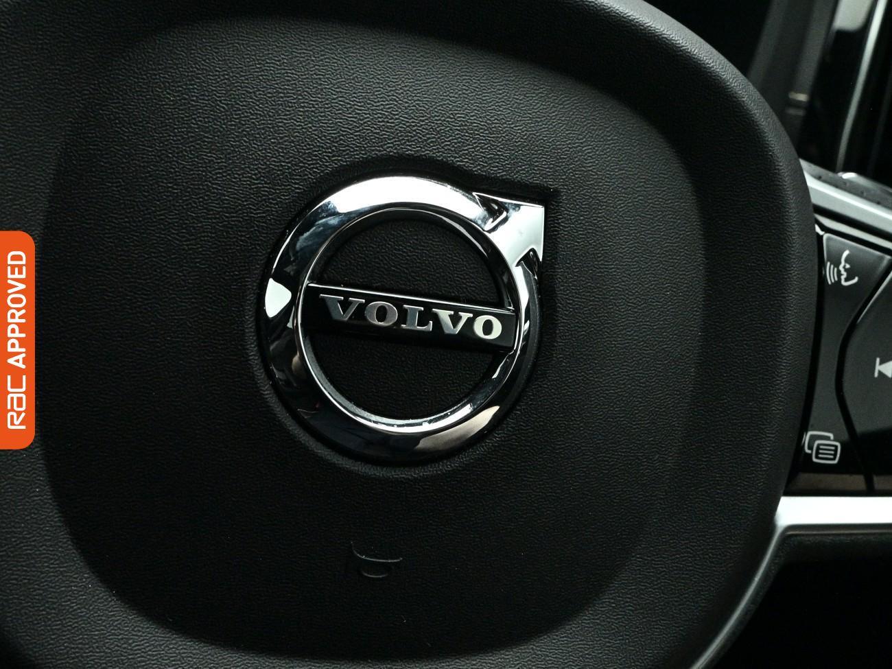 Volvo XC60 view 24