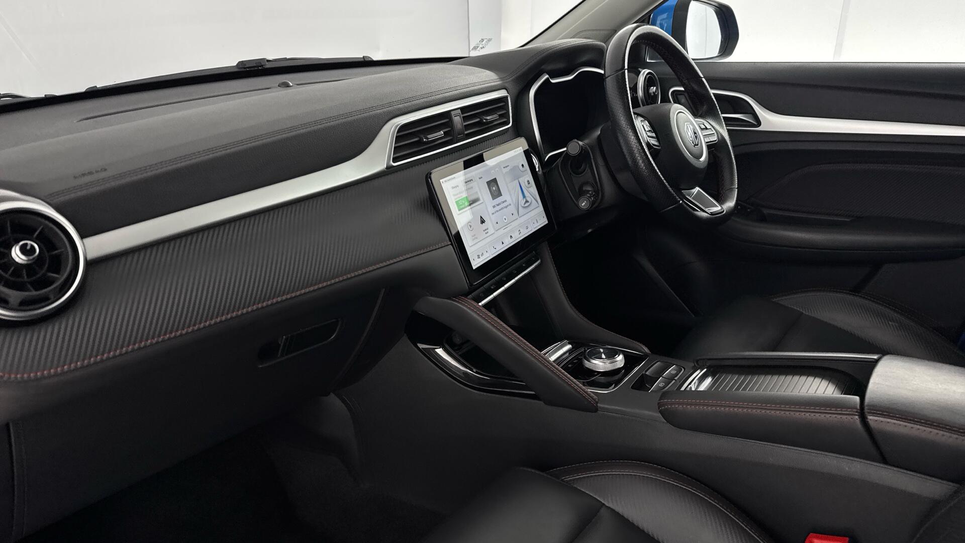 MG ZS view 10