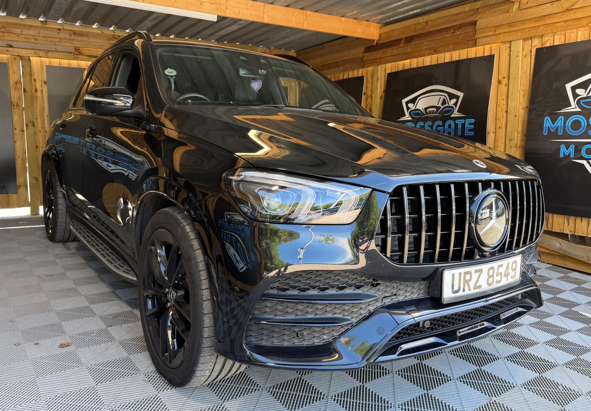 Mercedes-Benz Gle view 3