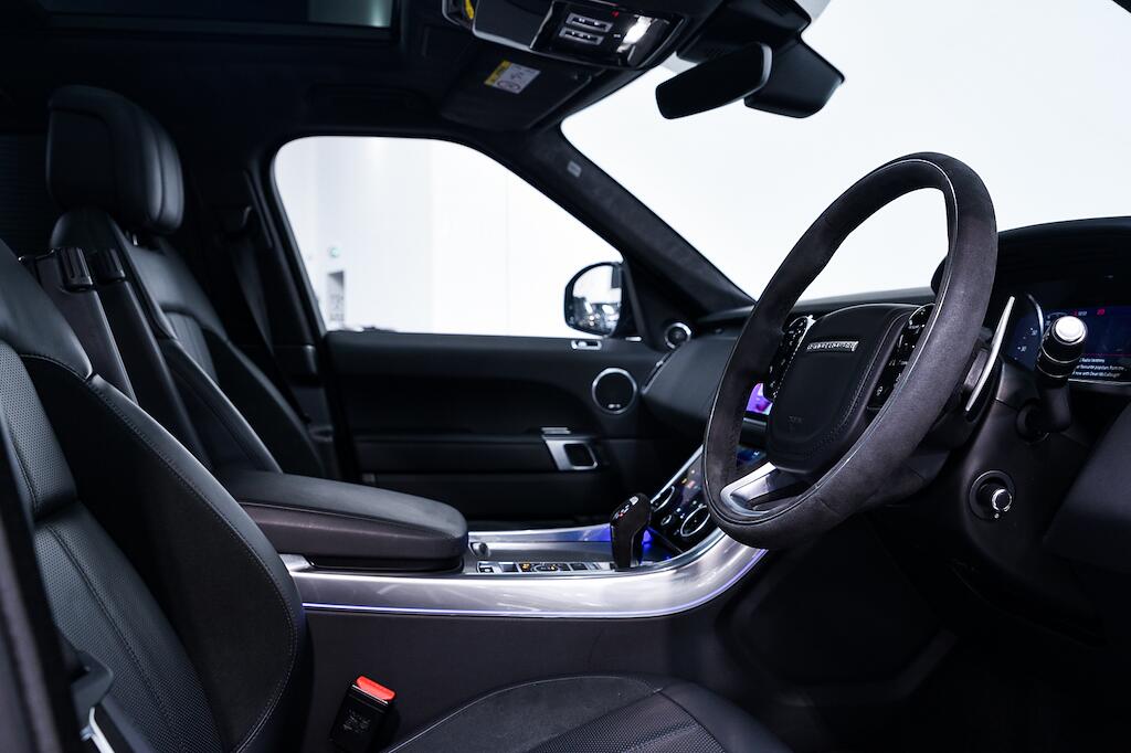 Land Rover Range Rover Sport view 16