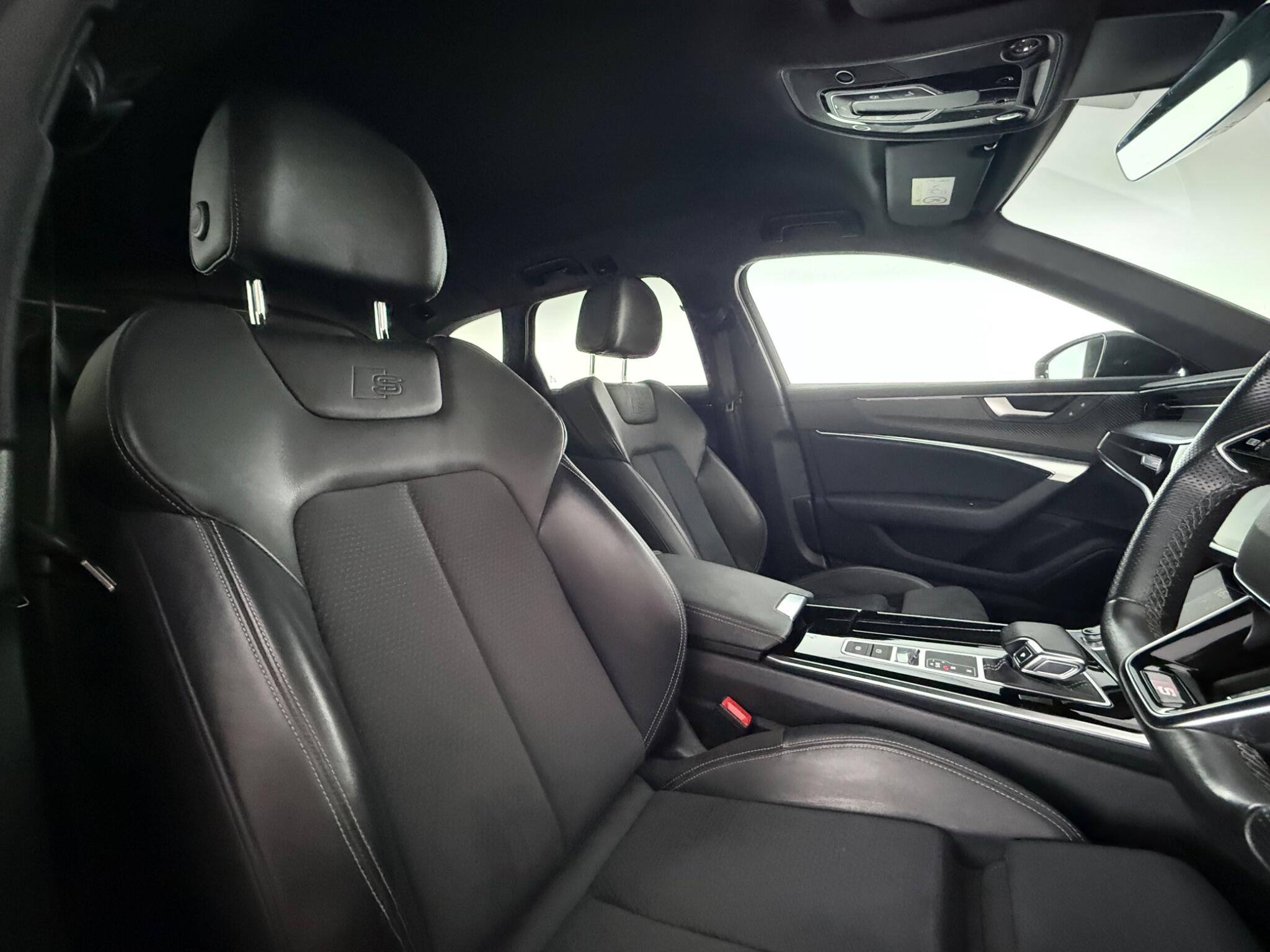 Audi A6 view 29