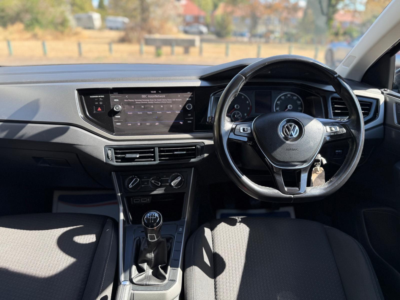 Volkswagen Polo view 24