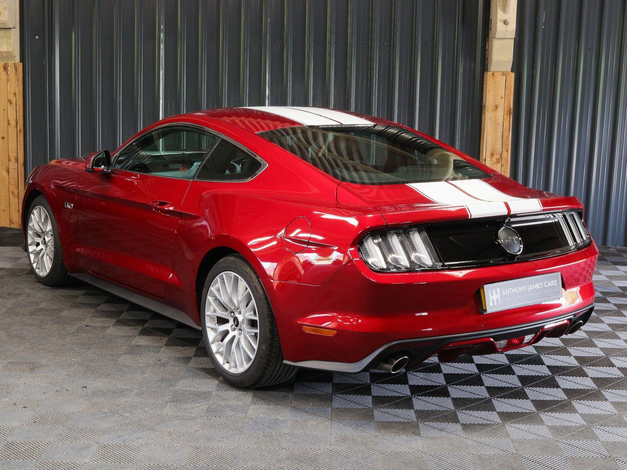 Ford Mustang view 27