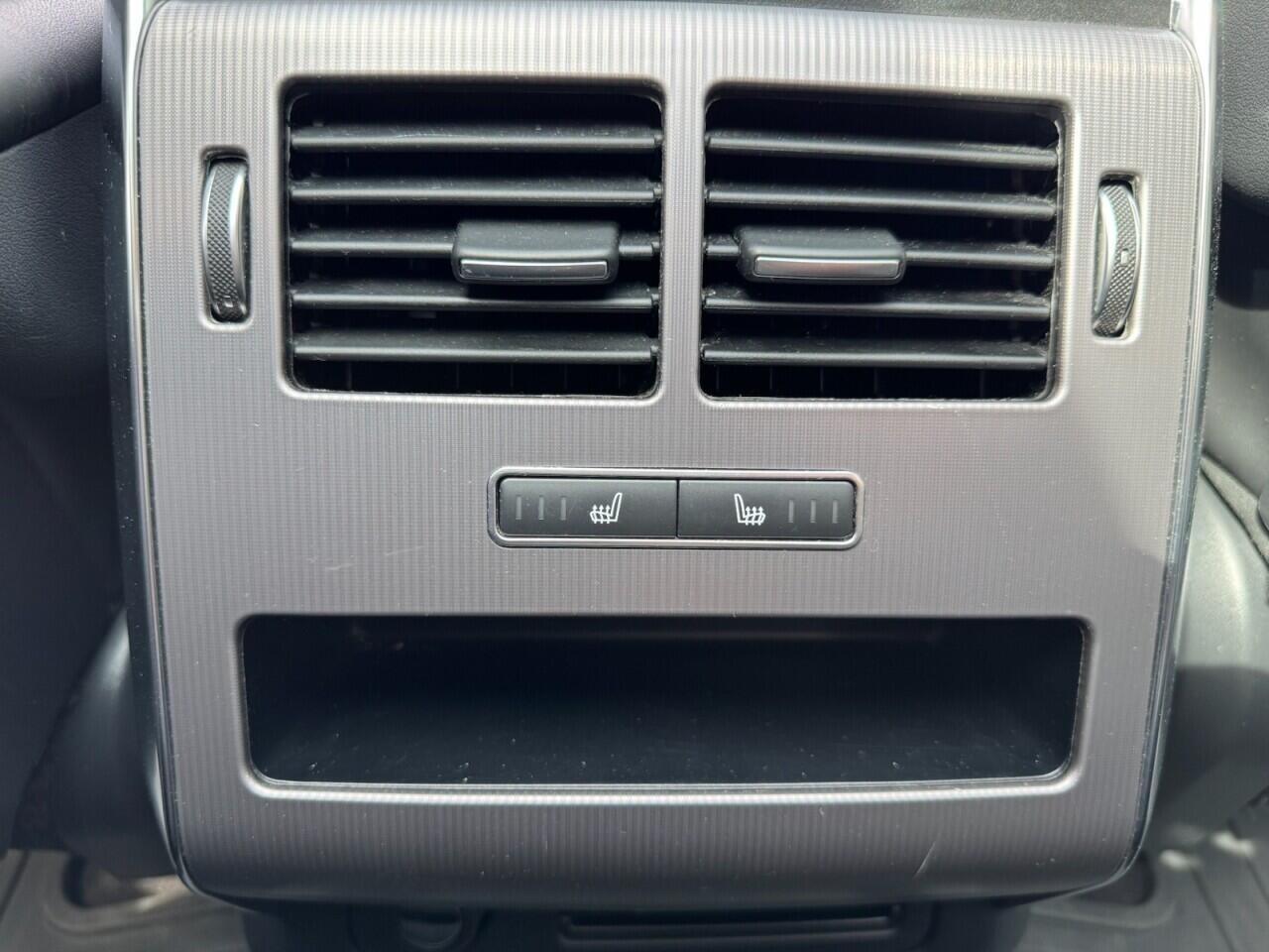 Land Rover Range Rover Sport view 35