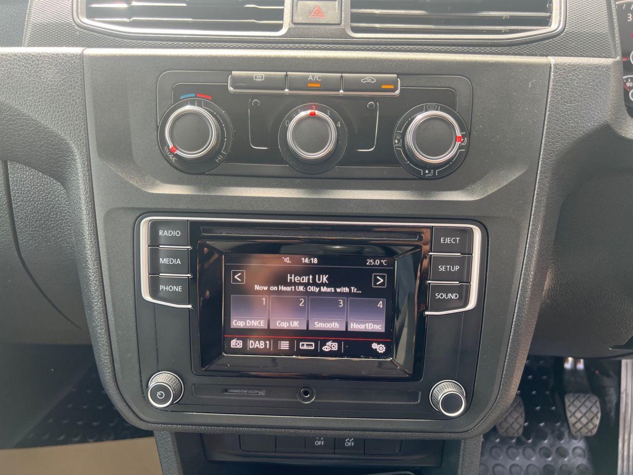Volkswagen Caddy Maxi view 18