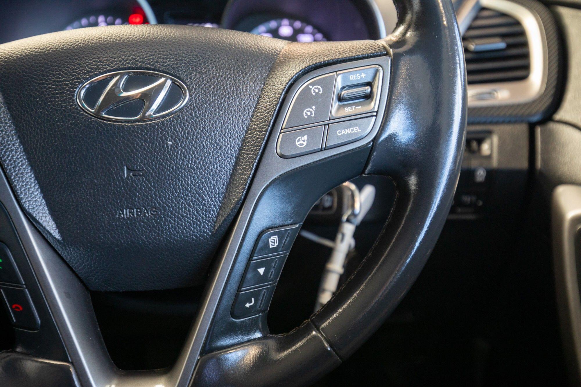 Hyundai Santa Fe view 20