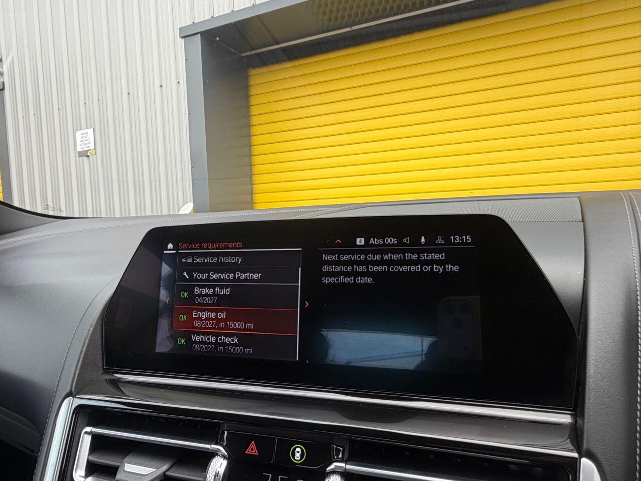 BMW 8 Series view 33