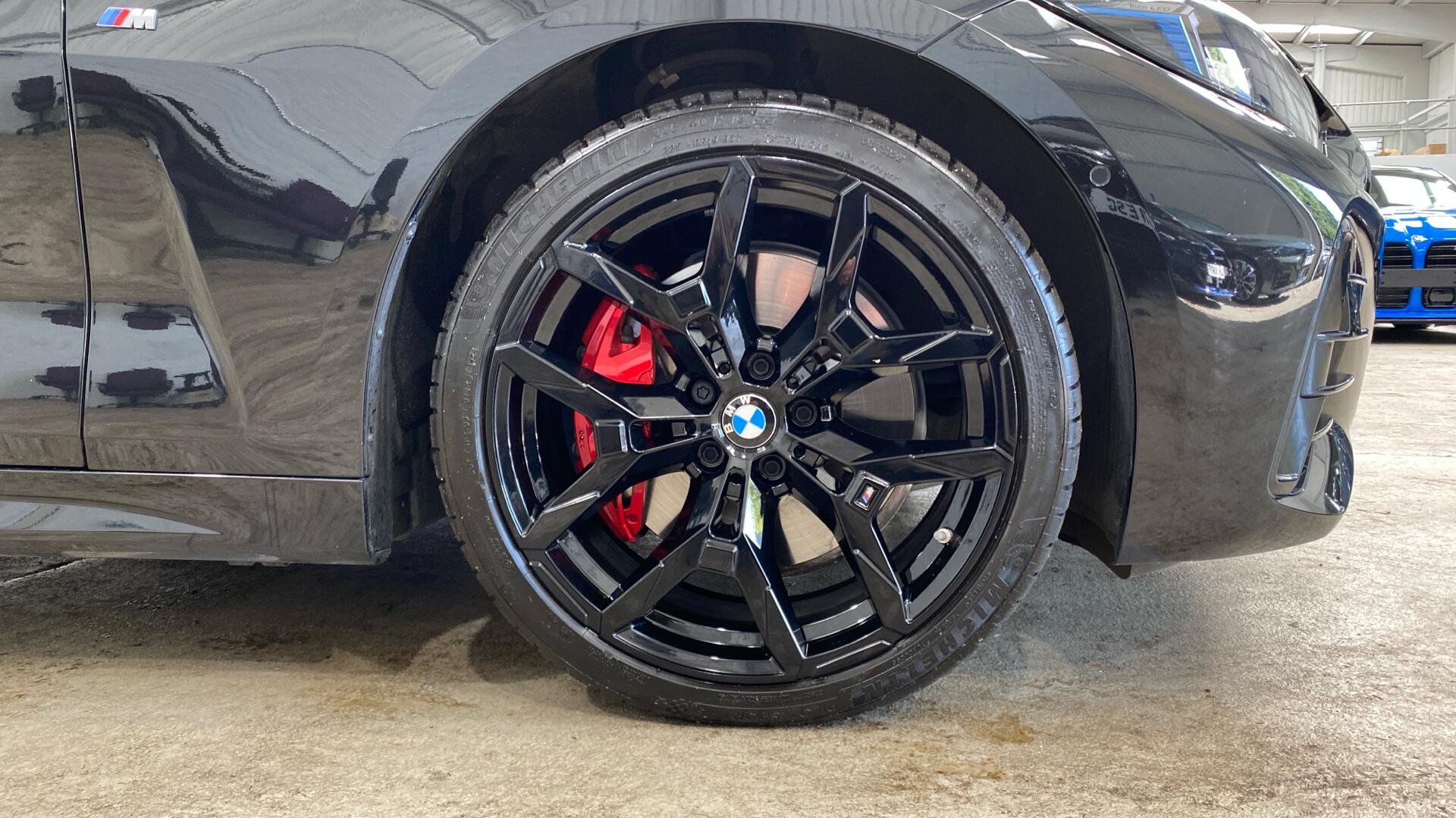 BMW 4 Series view 14