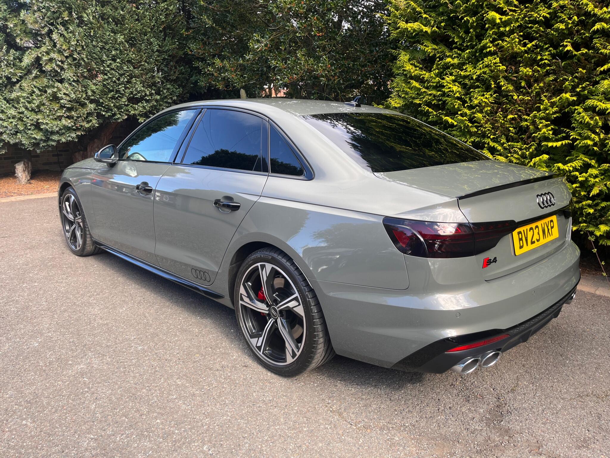Audi S4 view 10