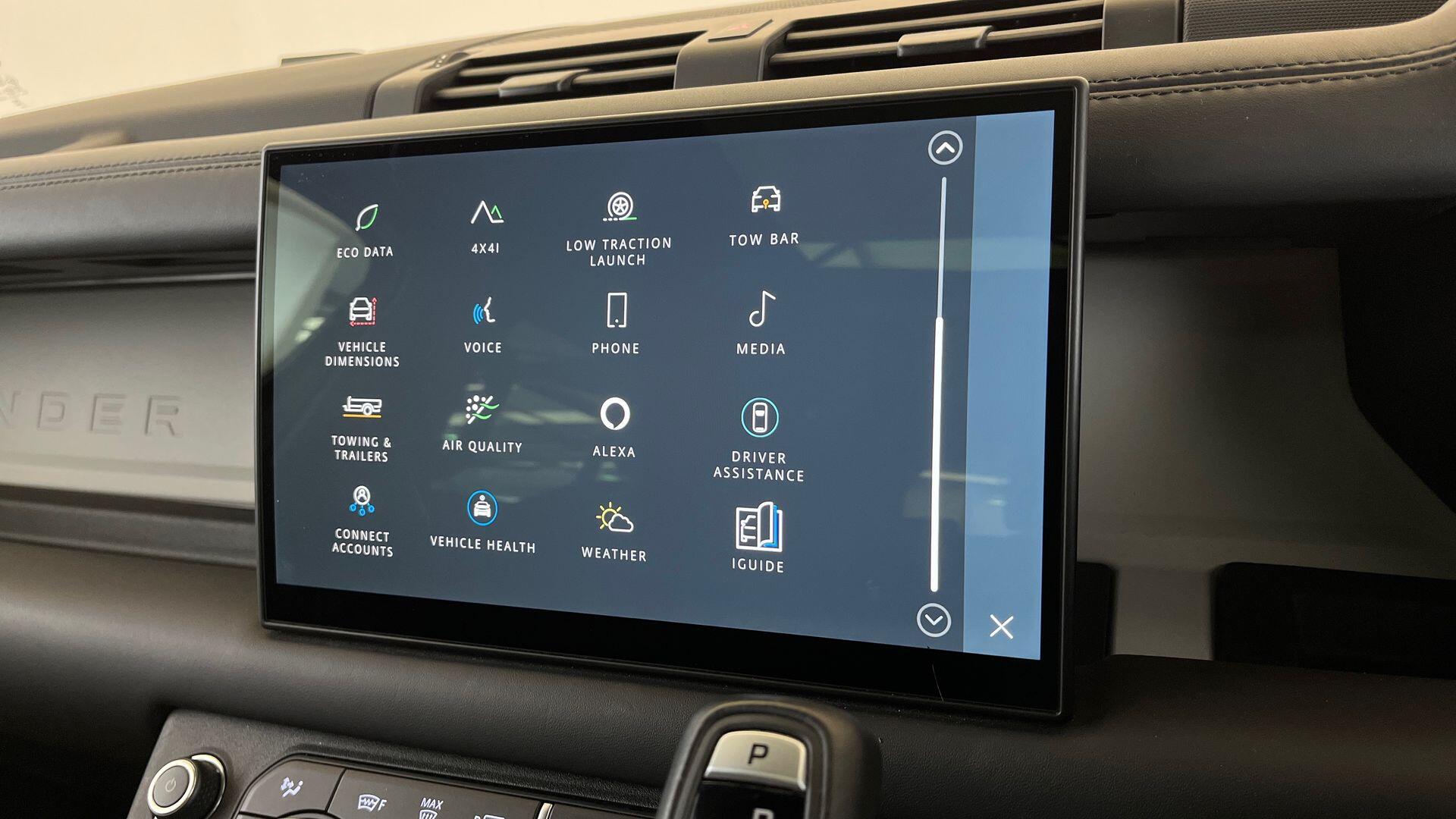 Land Rover Defender view 41