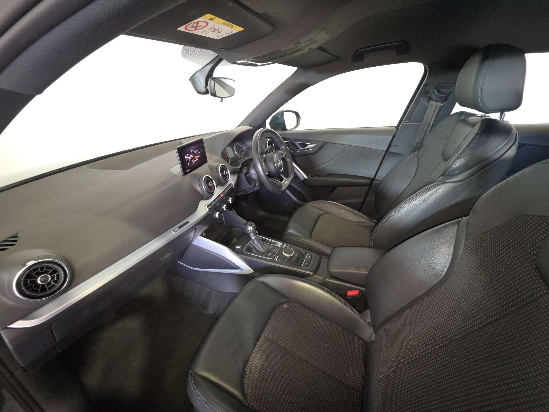 Audi Q2 view 54