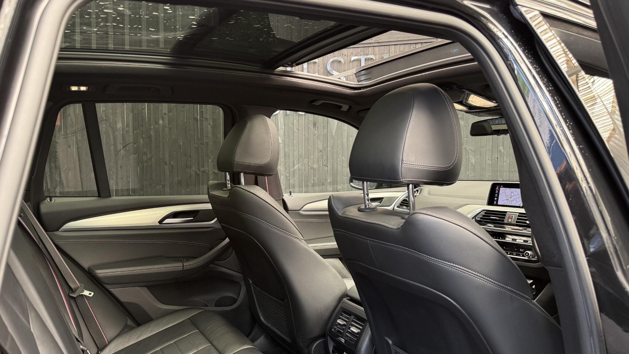 BMW X3 view 17