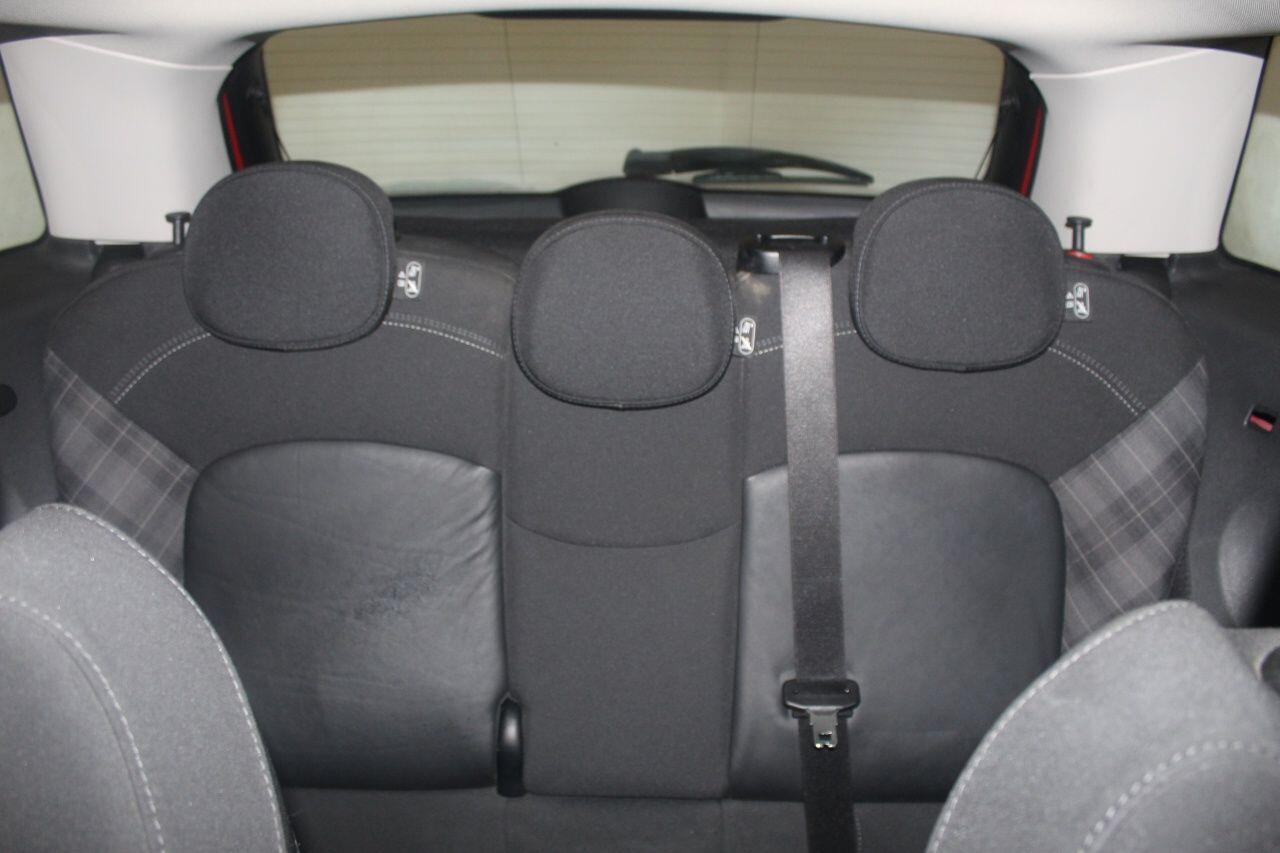 Mini Hatch view 50