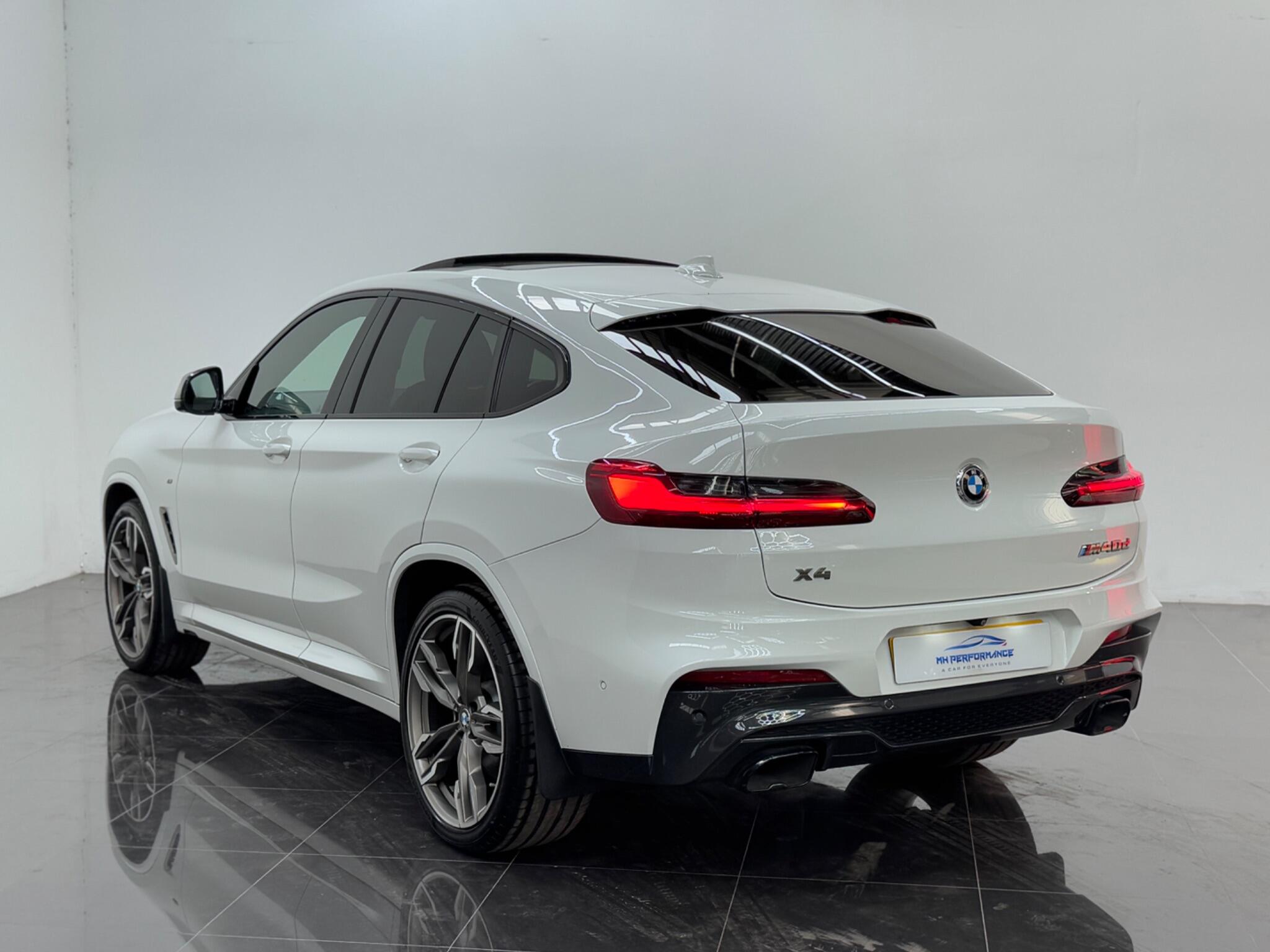 BMW X4 view 26