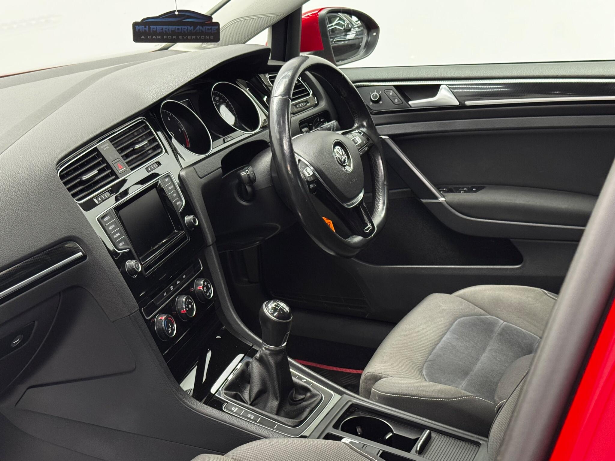 Volkswagen Golf view 54