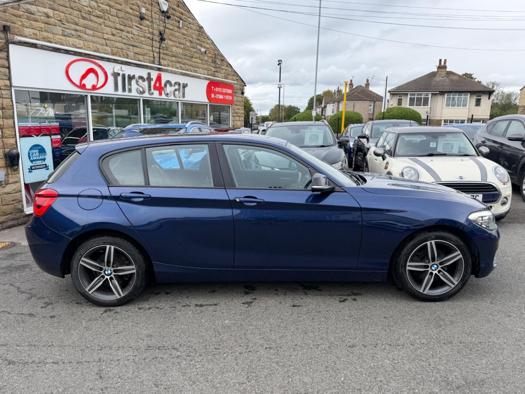 BMW 1 Series view 9
