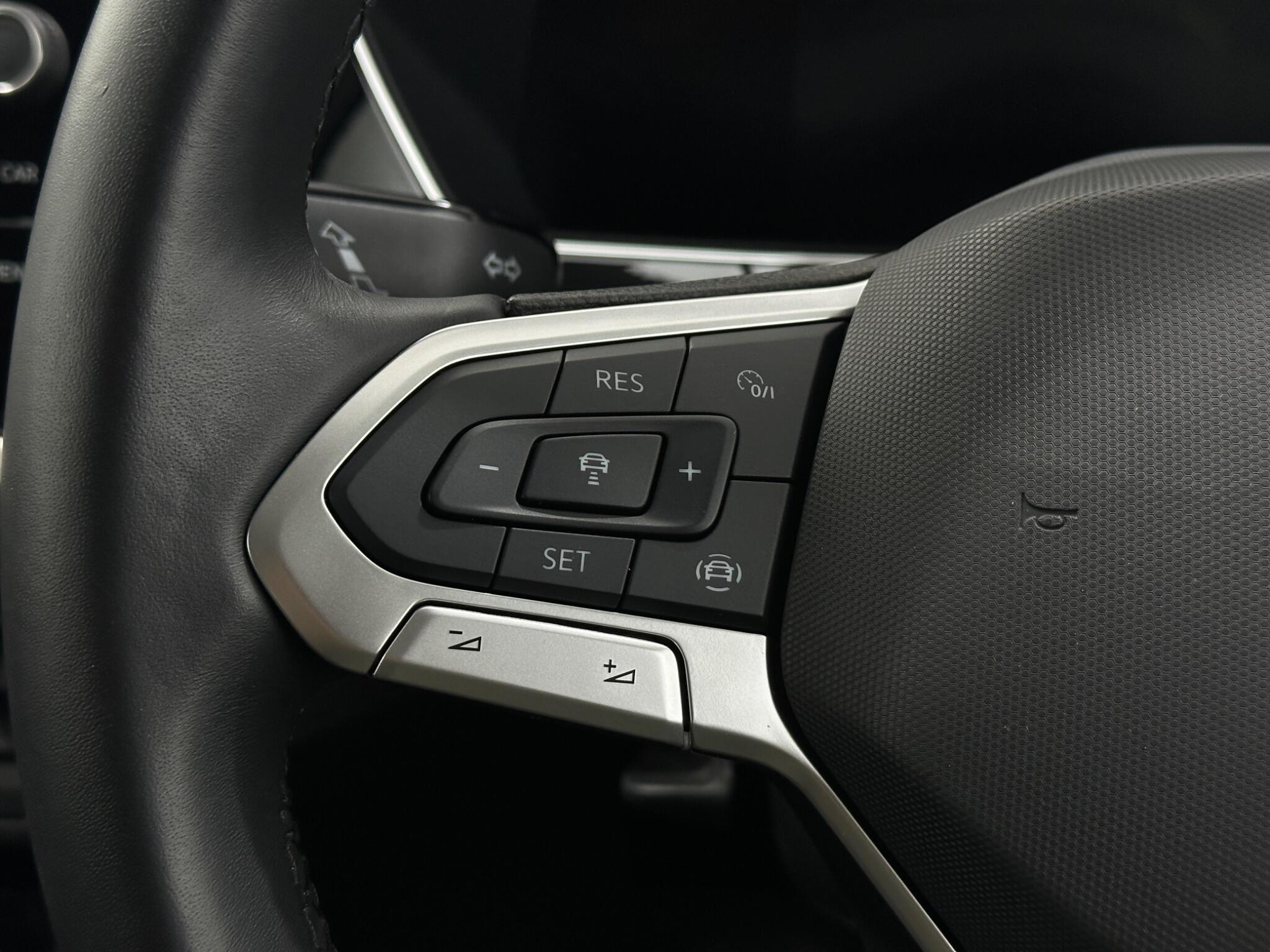 Volkswagen T-Cross view 15