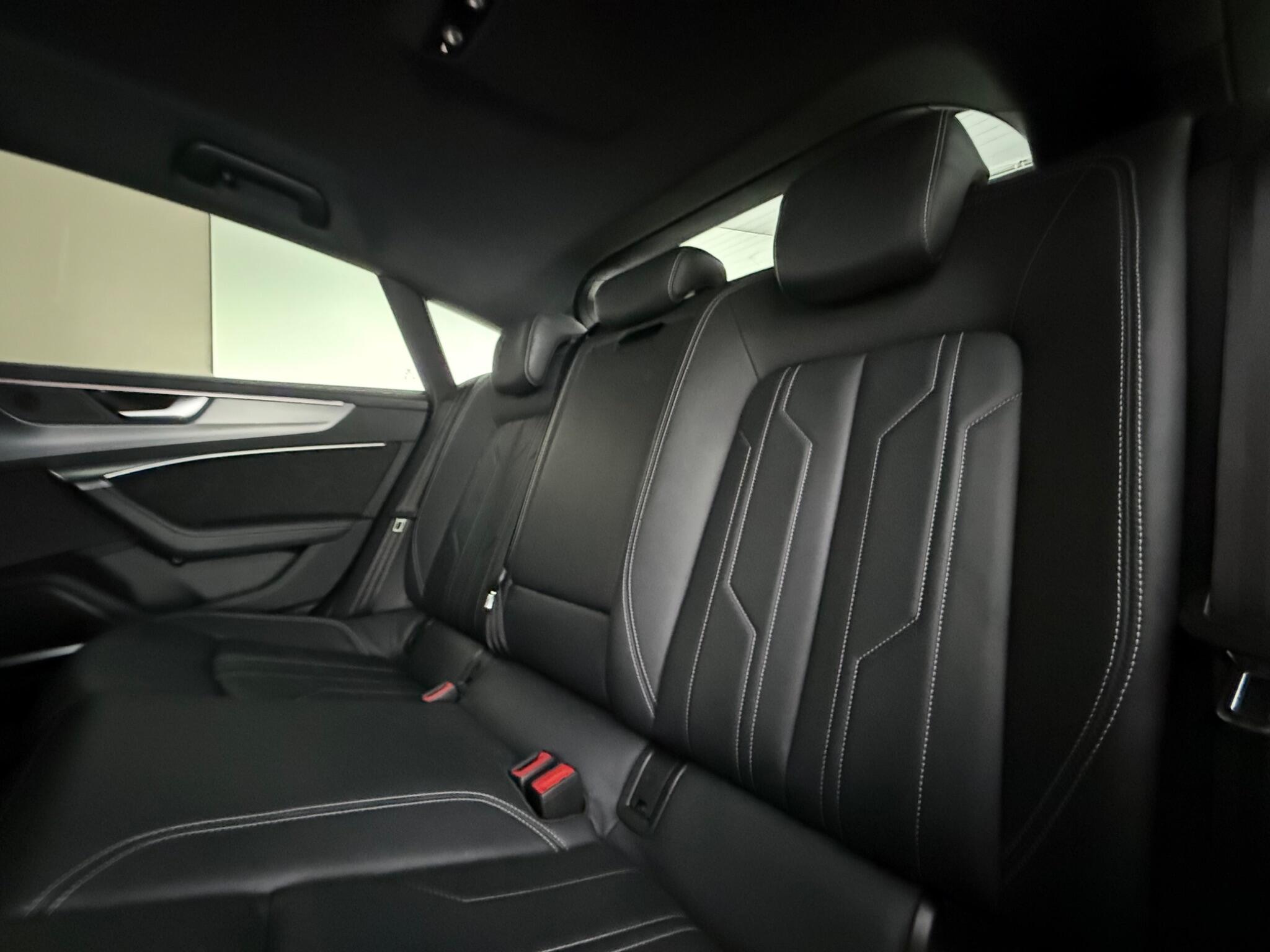 Audi A7 view 36