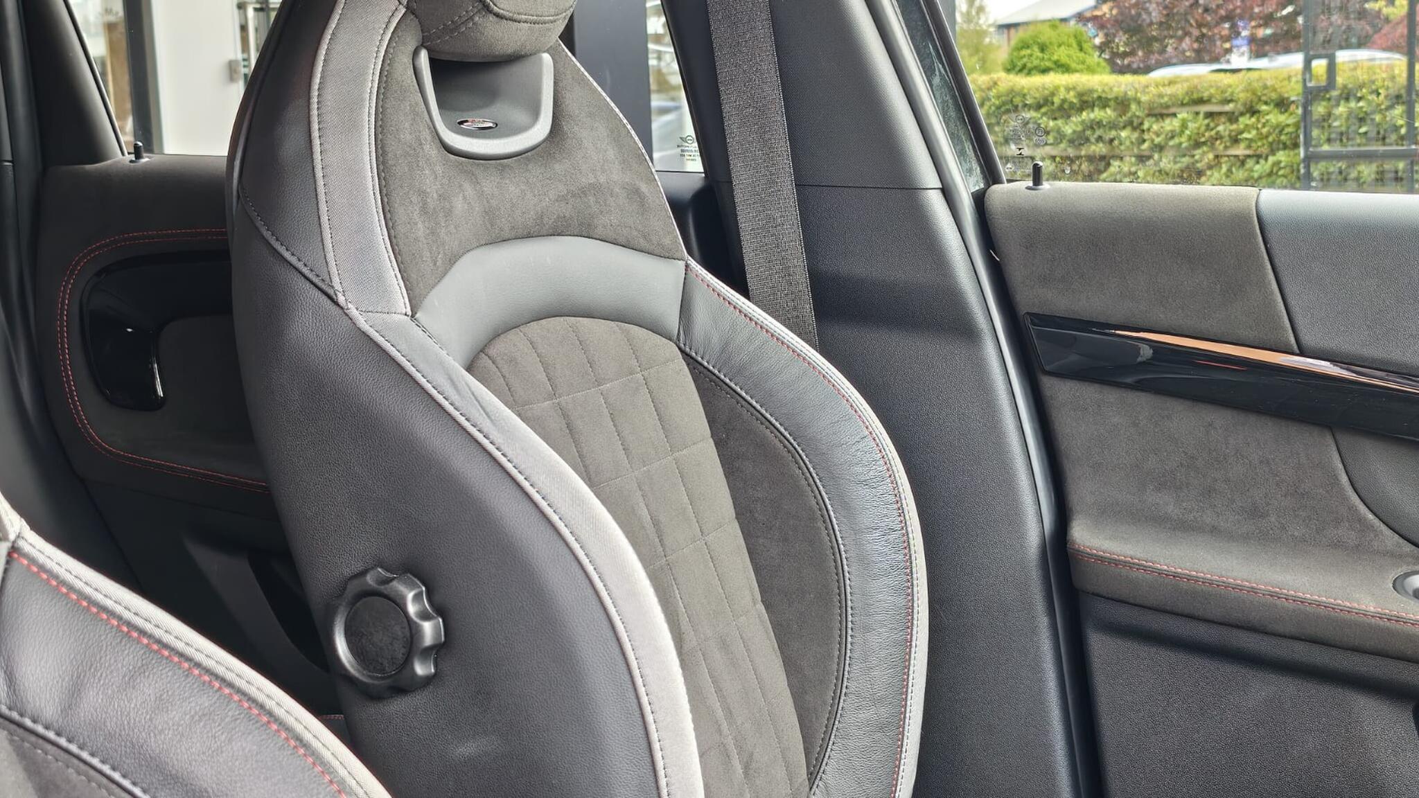 Mini Countryman view 20