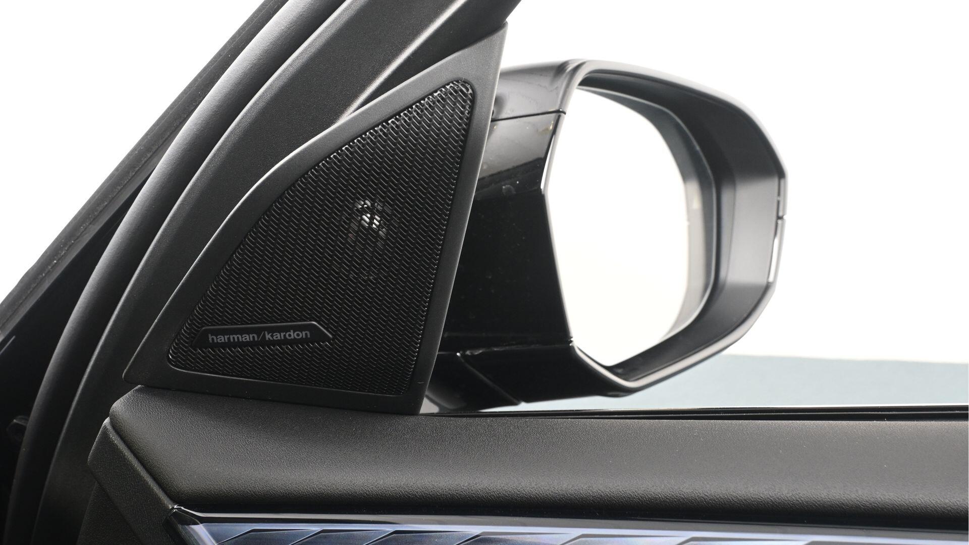 BMW X3 view 20