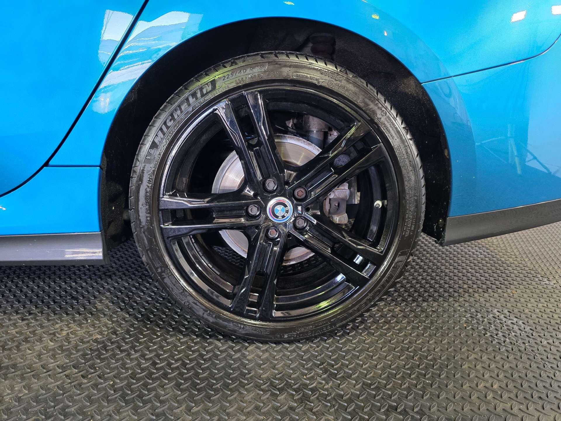 BMW 2 Series view 57