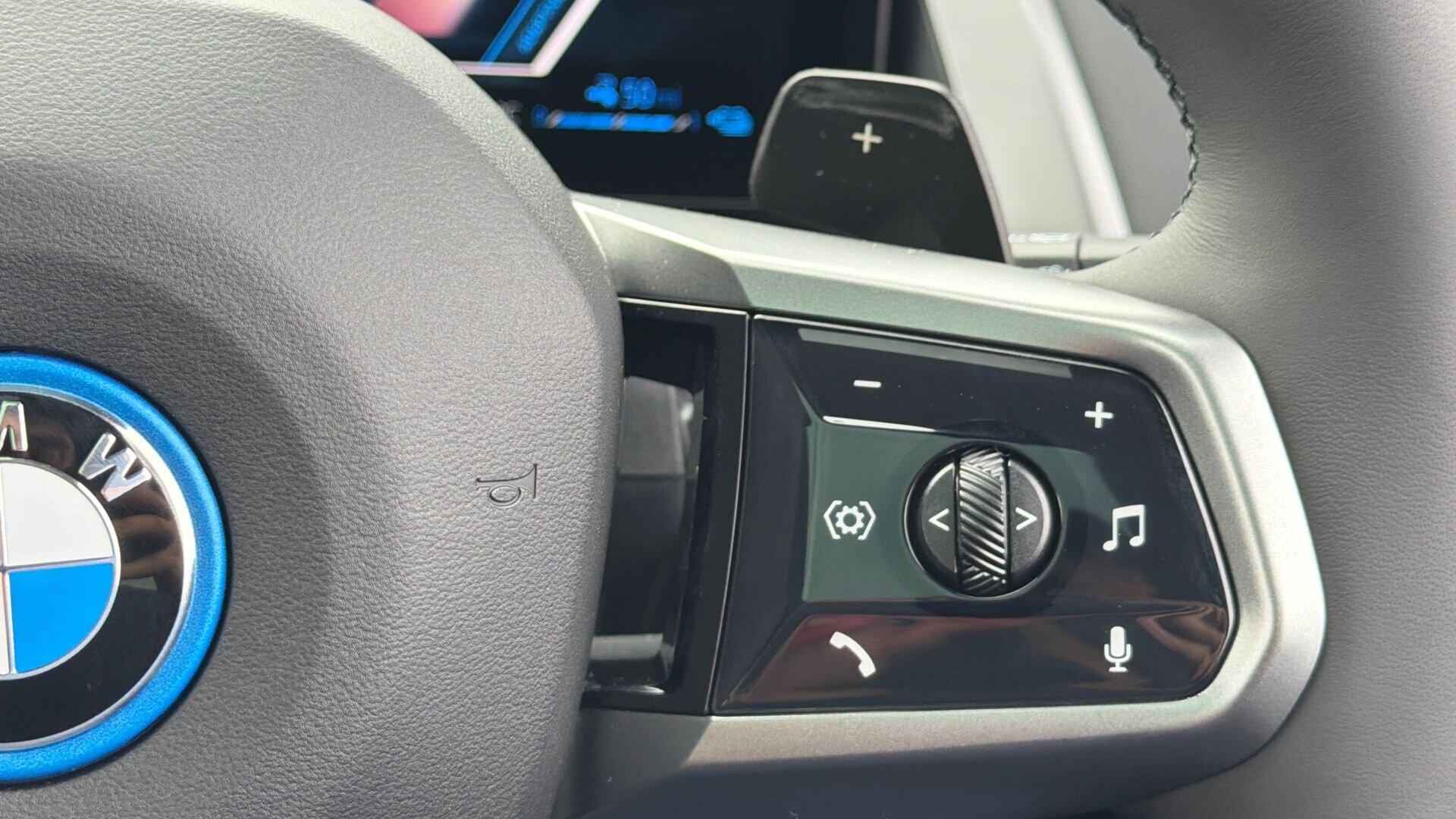 BMW X3 view 19