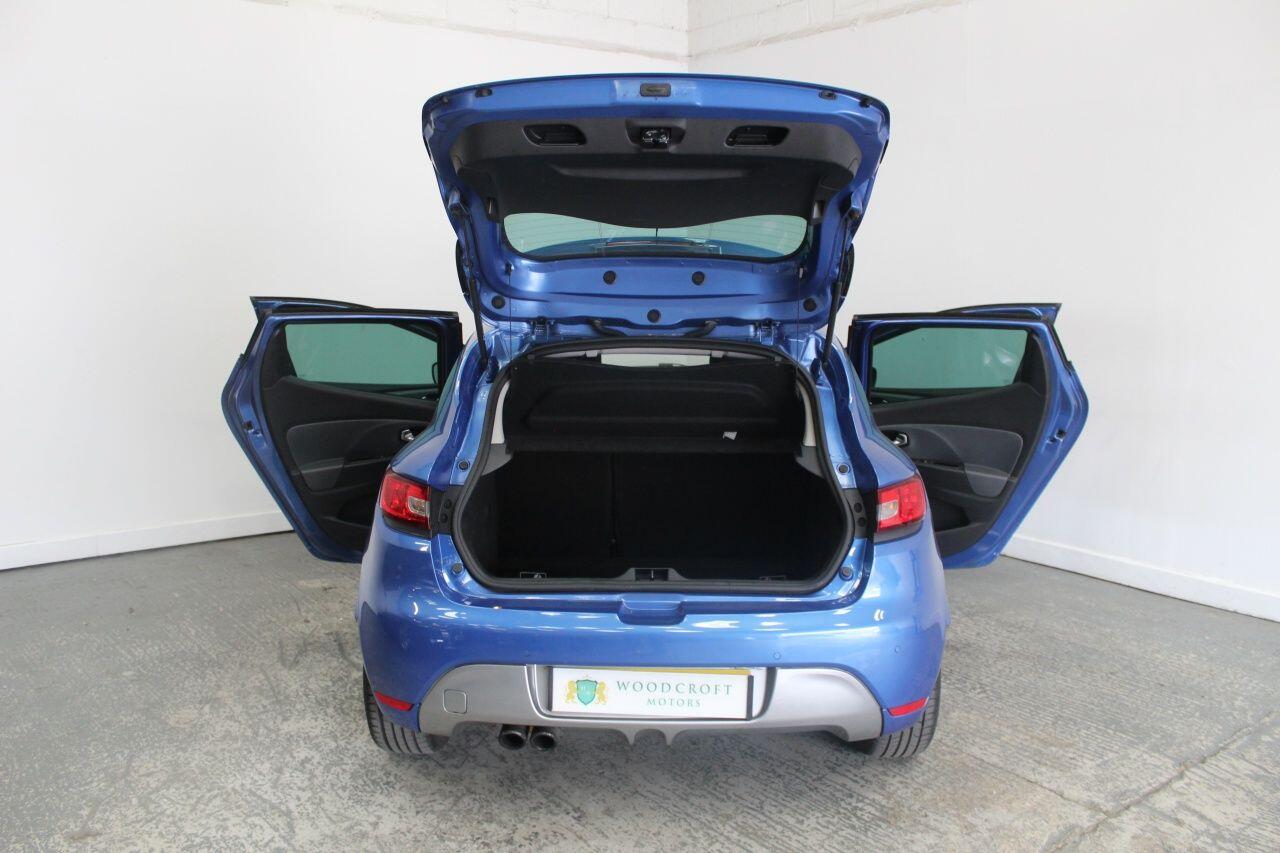 Renault Clio view 23