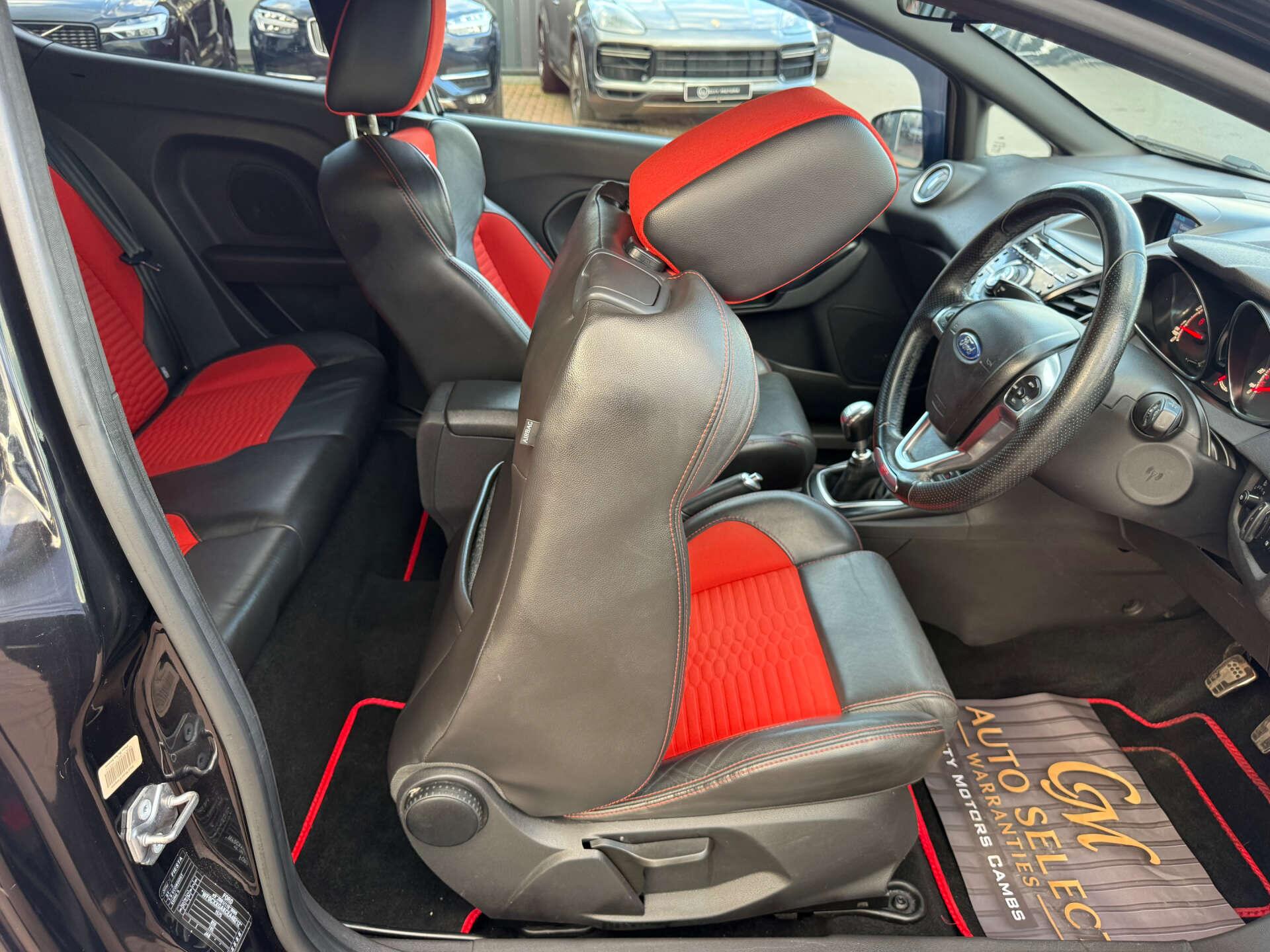 Ford Fiesta view 47
