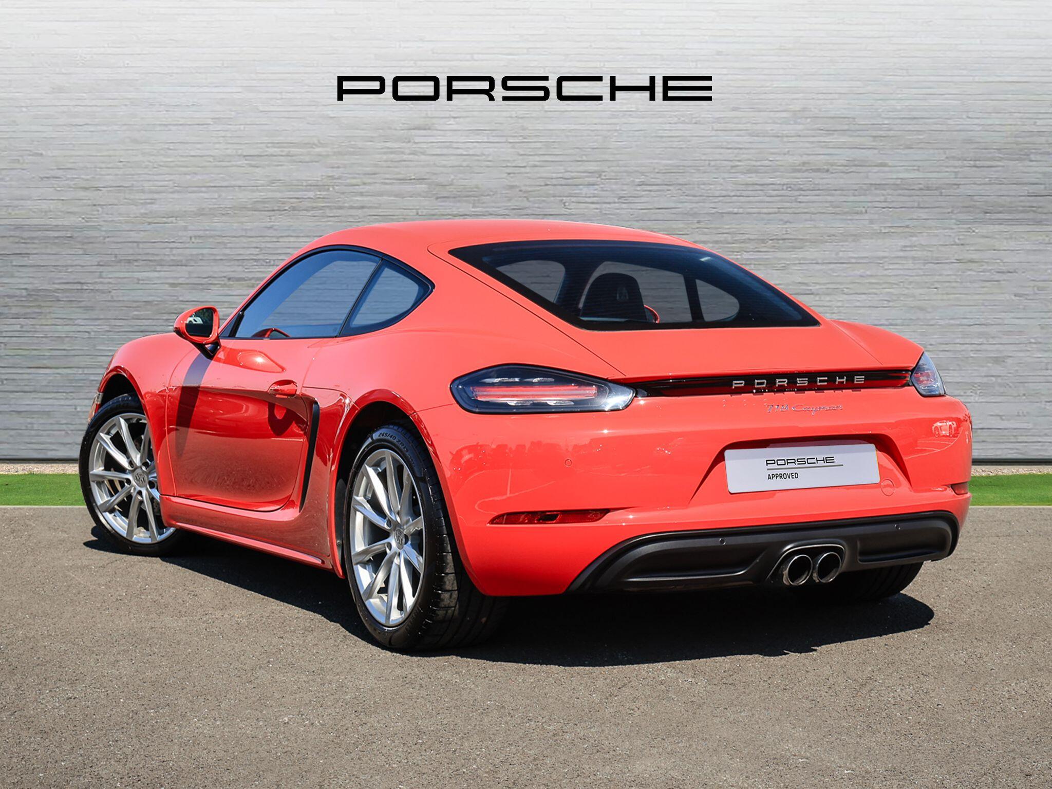 Porsche Cayman view 35