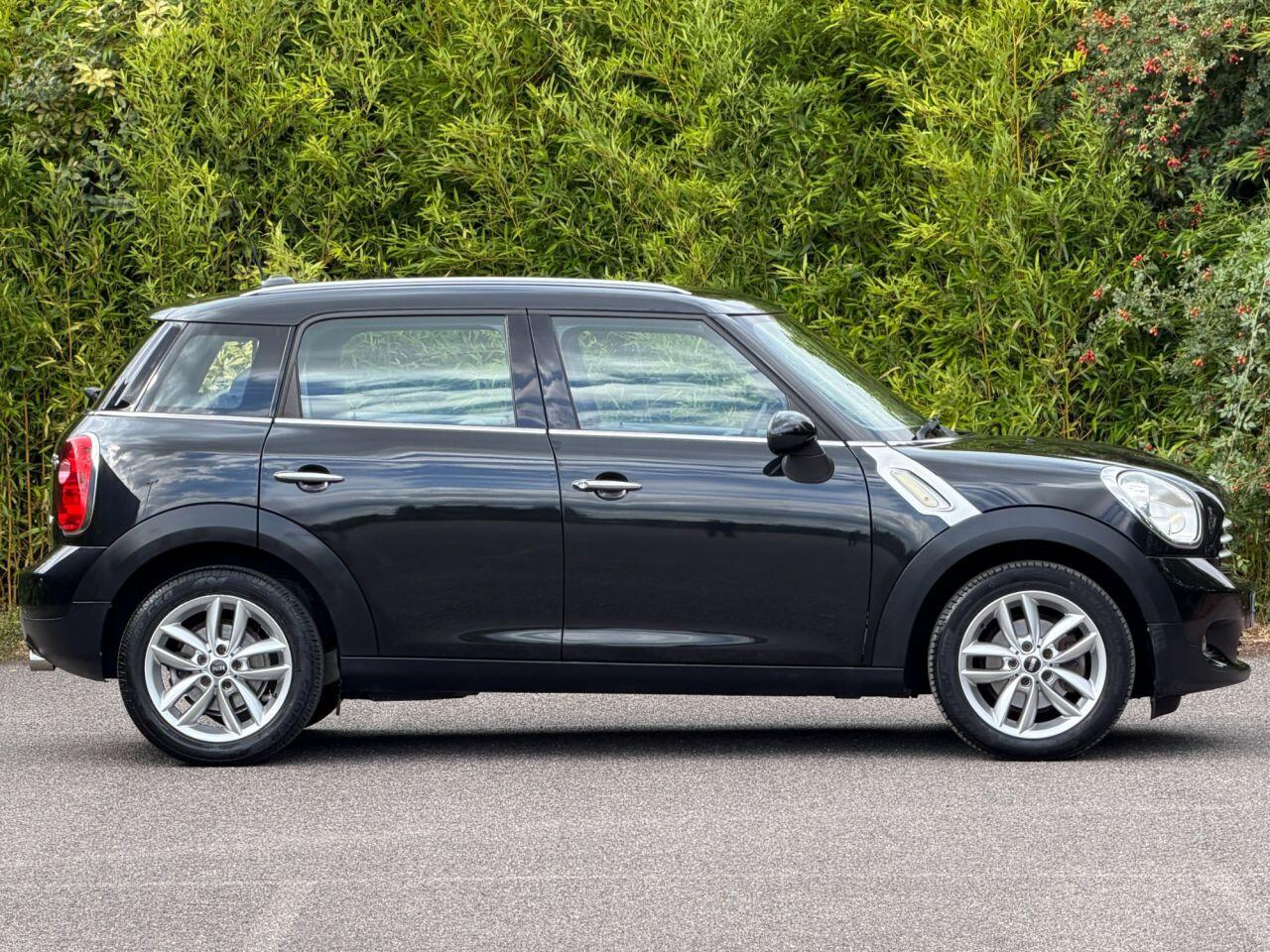Mini Countryman view 3