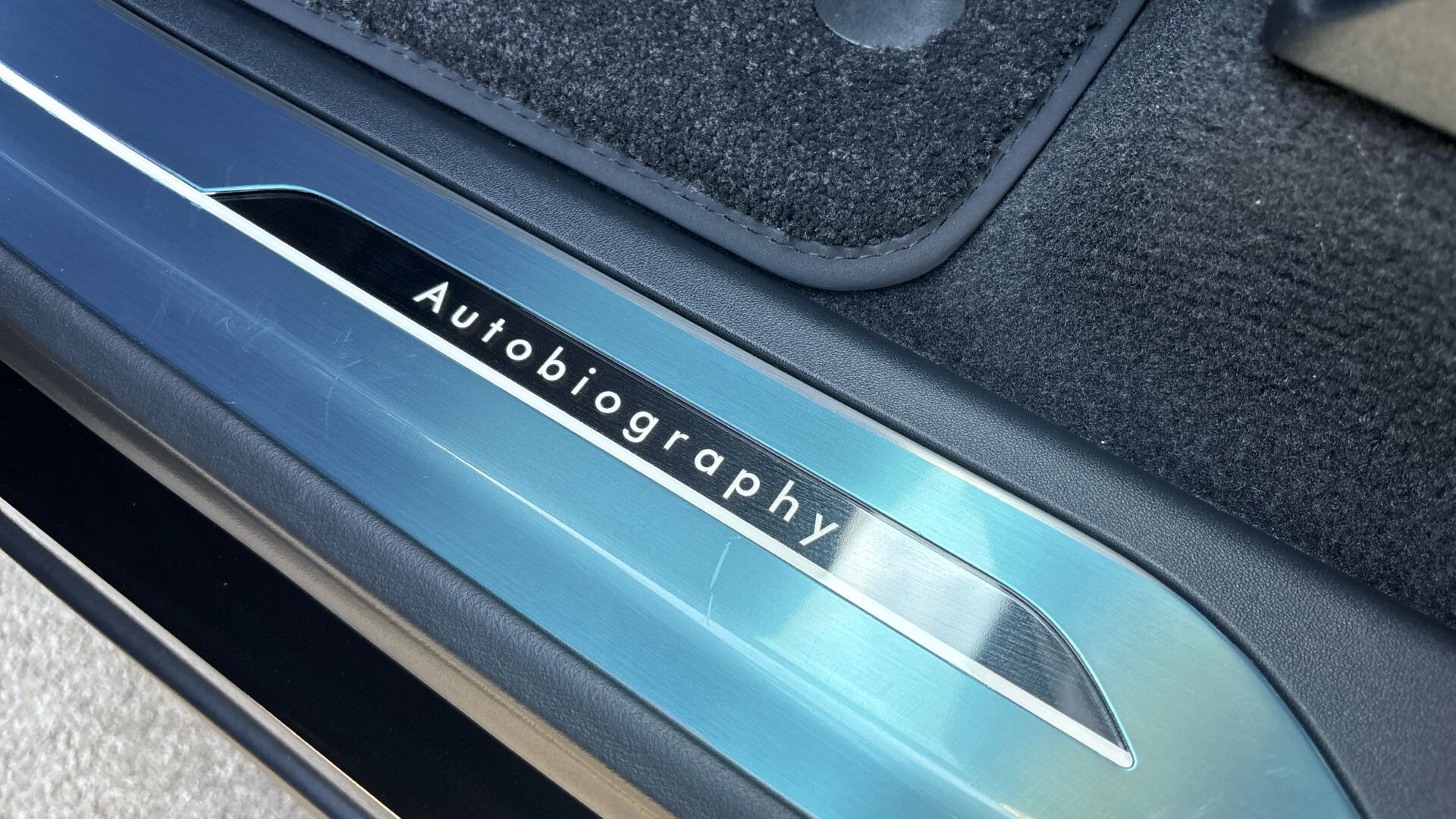 Land Rover Range Rover Sport view 42
