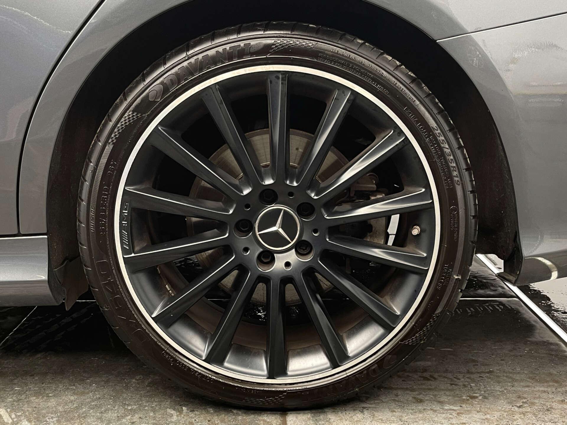 Mercedes-Benz C Class view 42