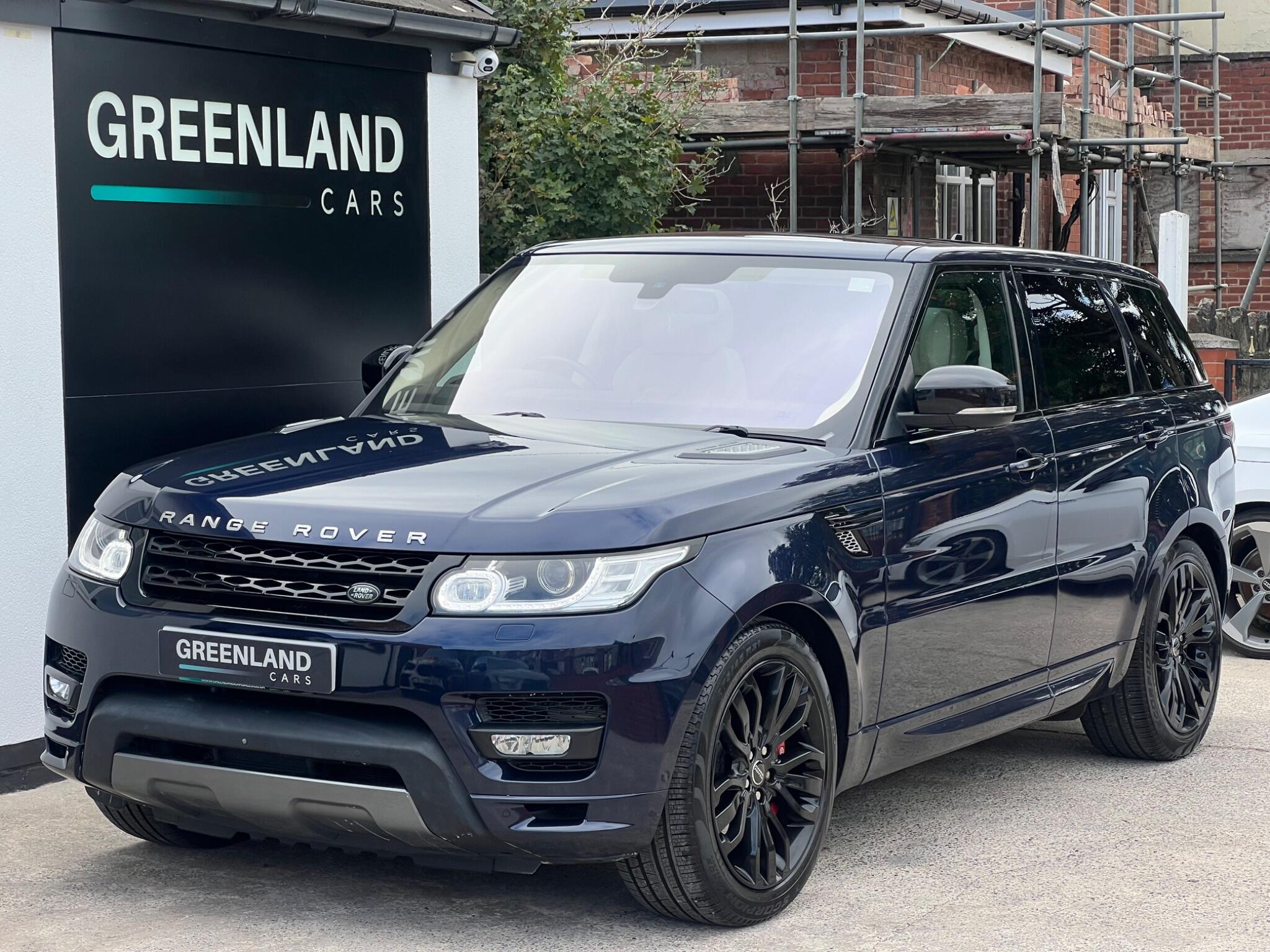 Land Rover Range Rover Sport view 4