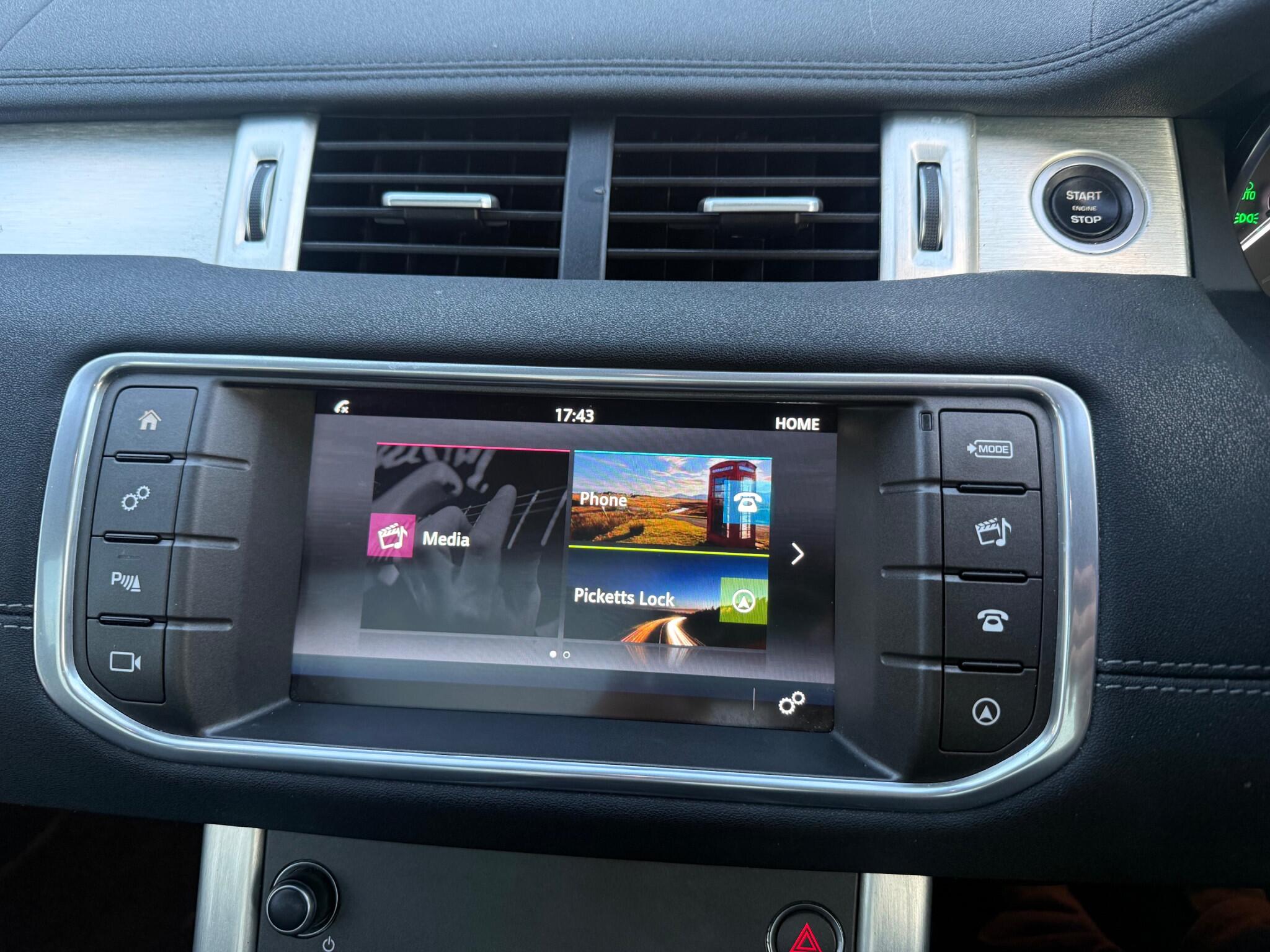 Land Rover Range Rover Evoque view 14