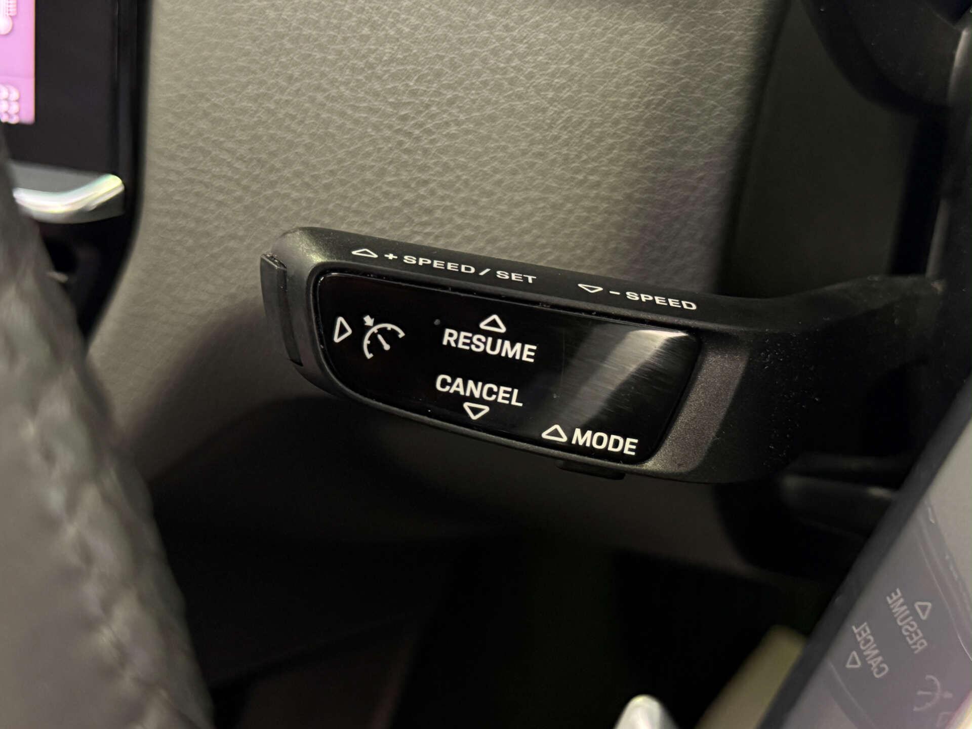 Porsche Cayenne view 23