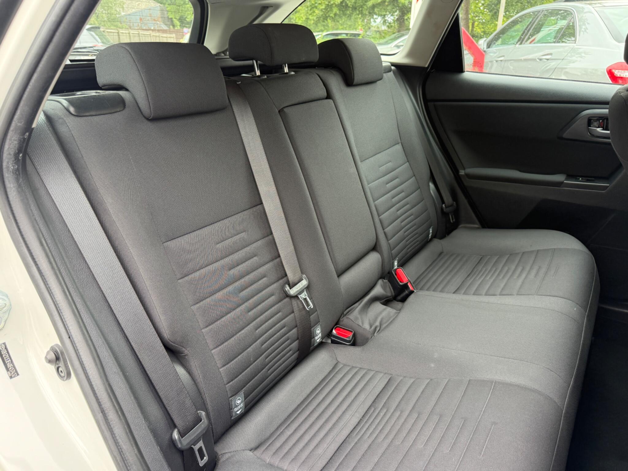 Toyota Auris - Image 36