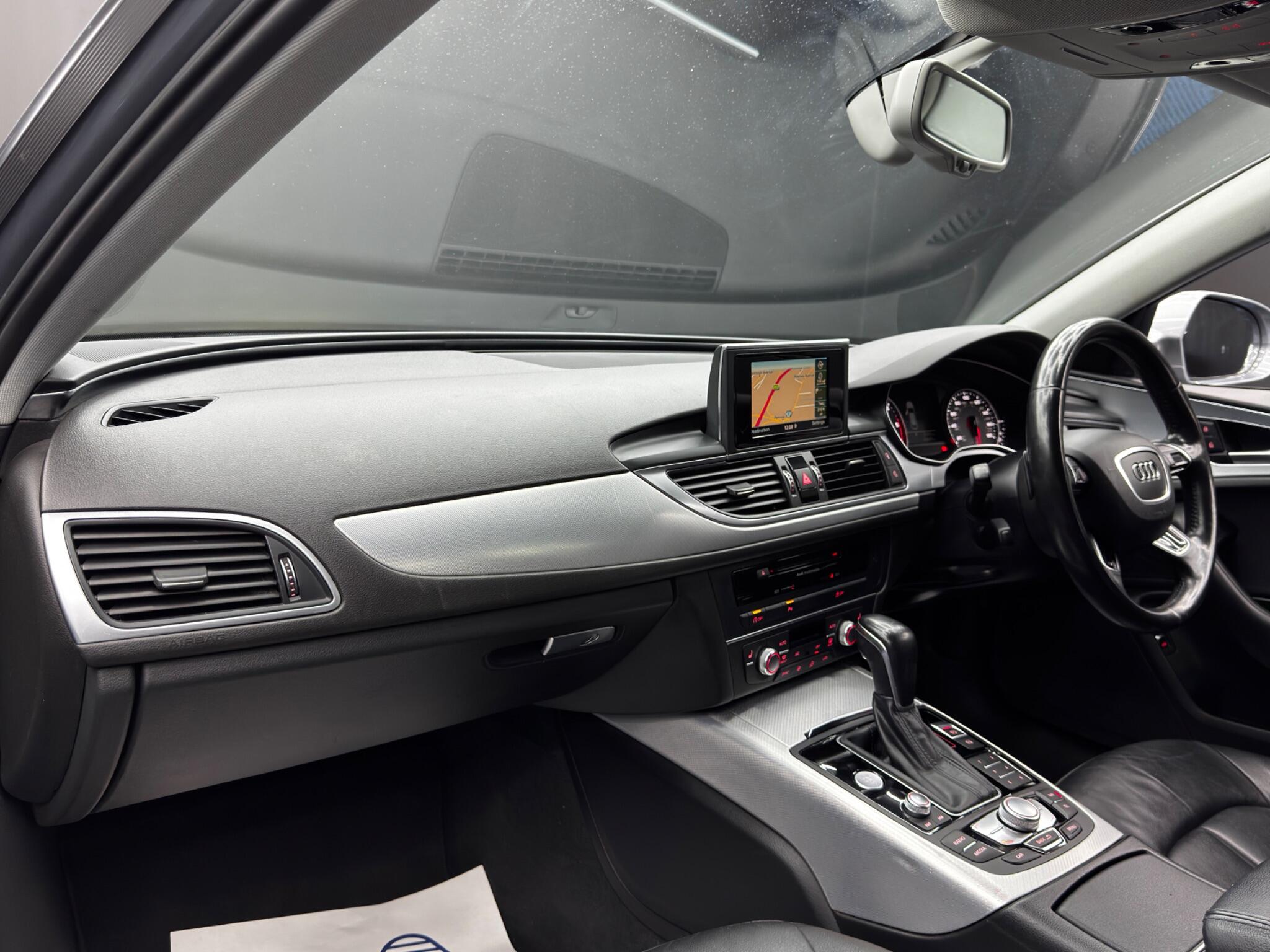Audi A6 view 11