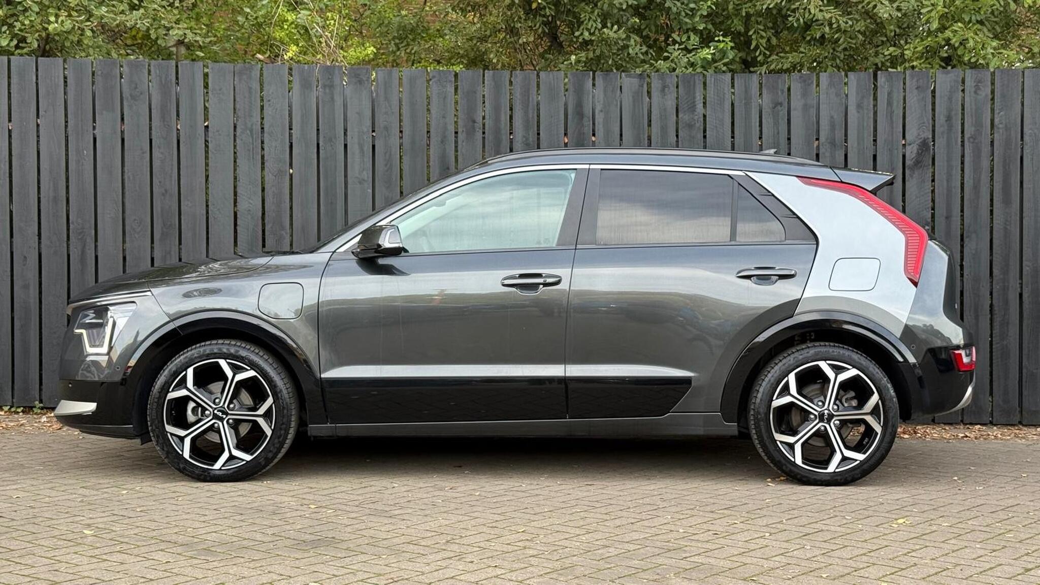 Kia Niro view 5