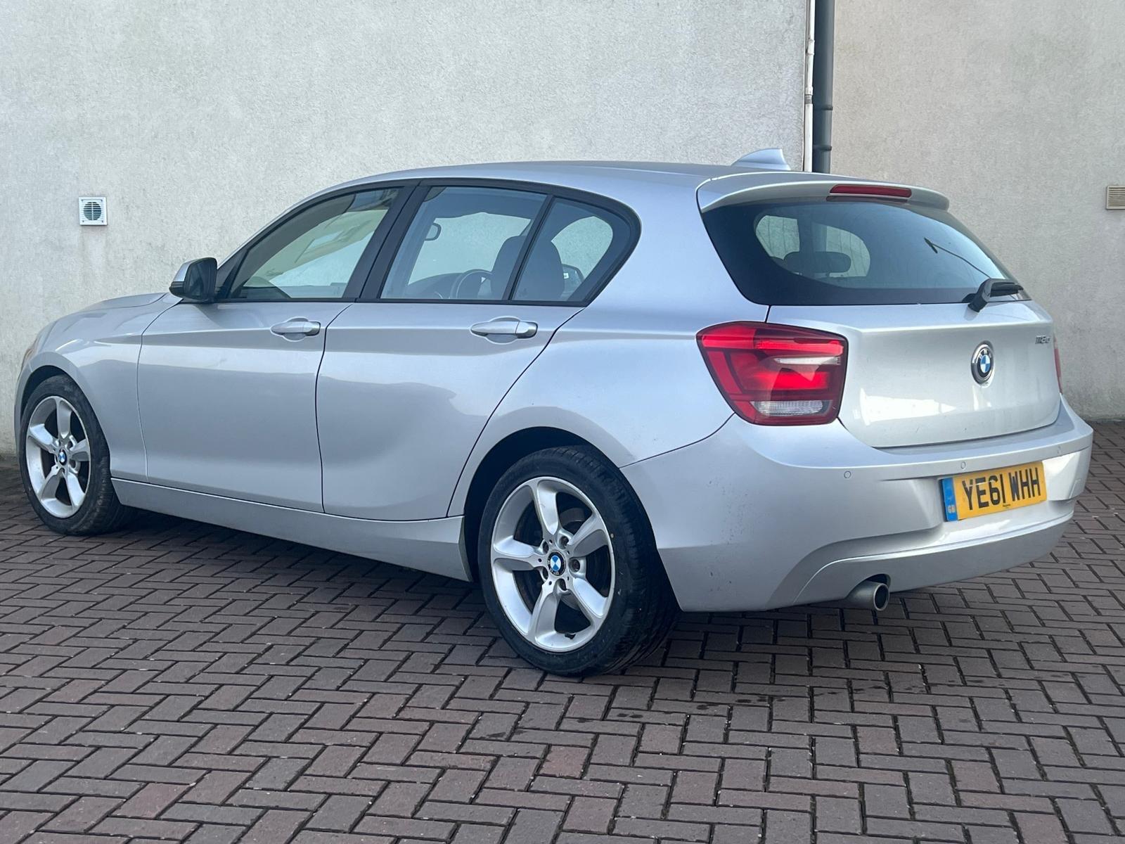 BMW 1 Series view 9