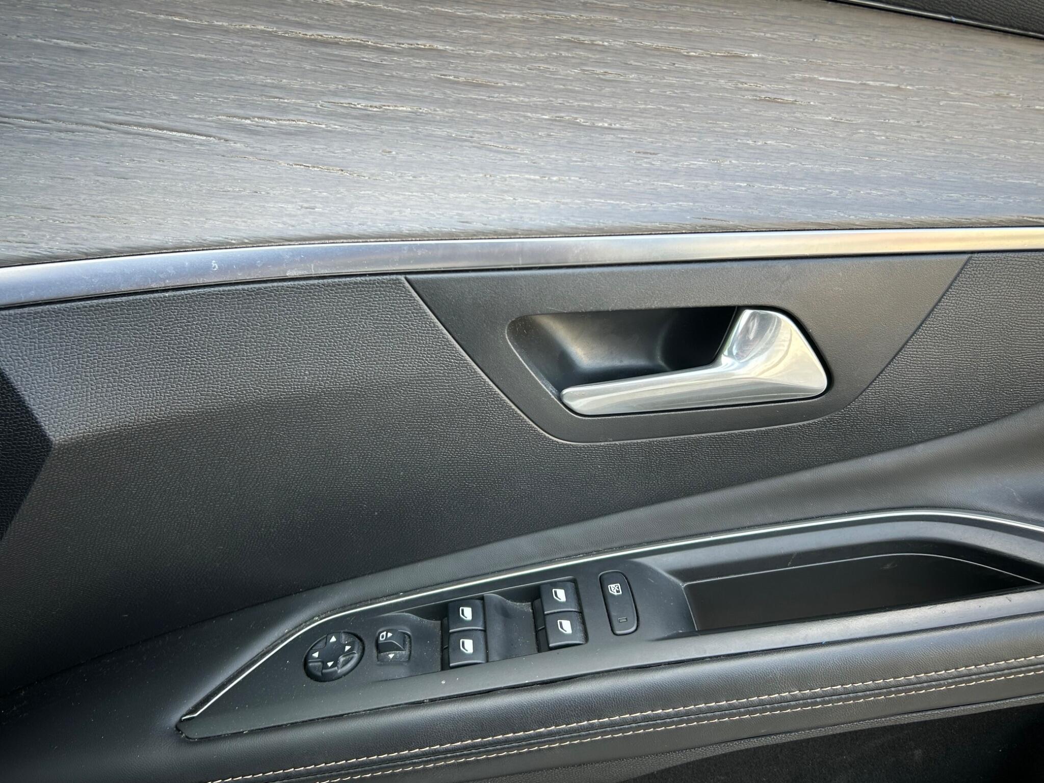 Peugeot 3008 view 32