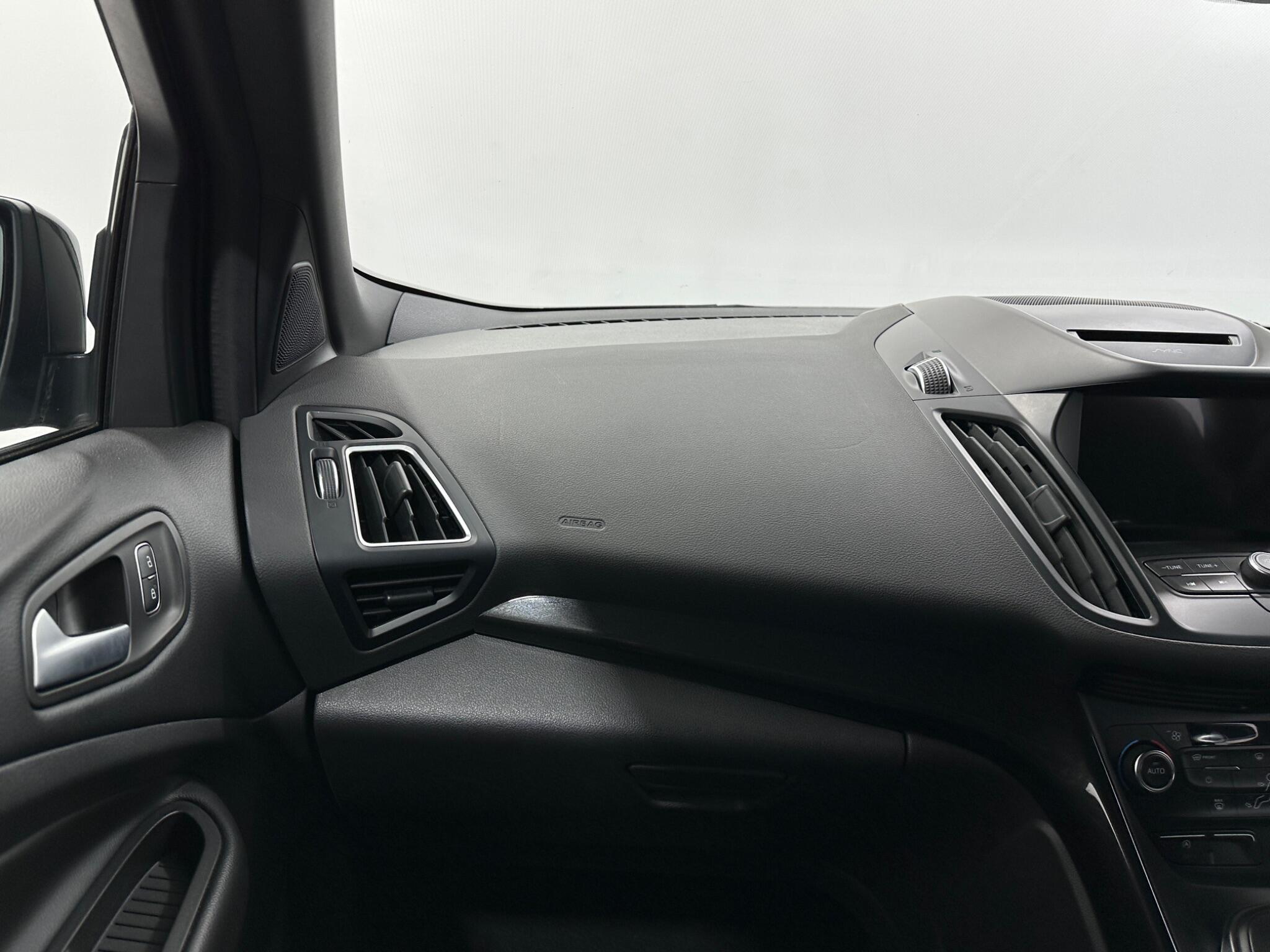 Ford Kuga view 27